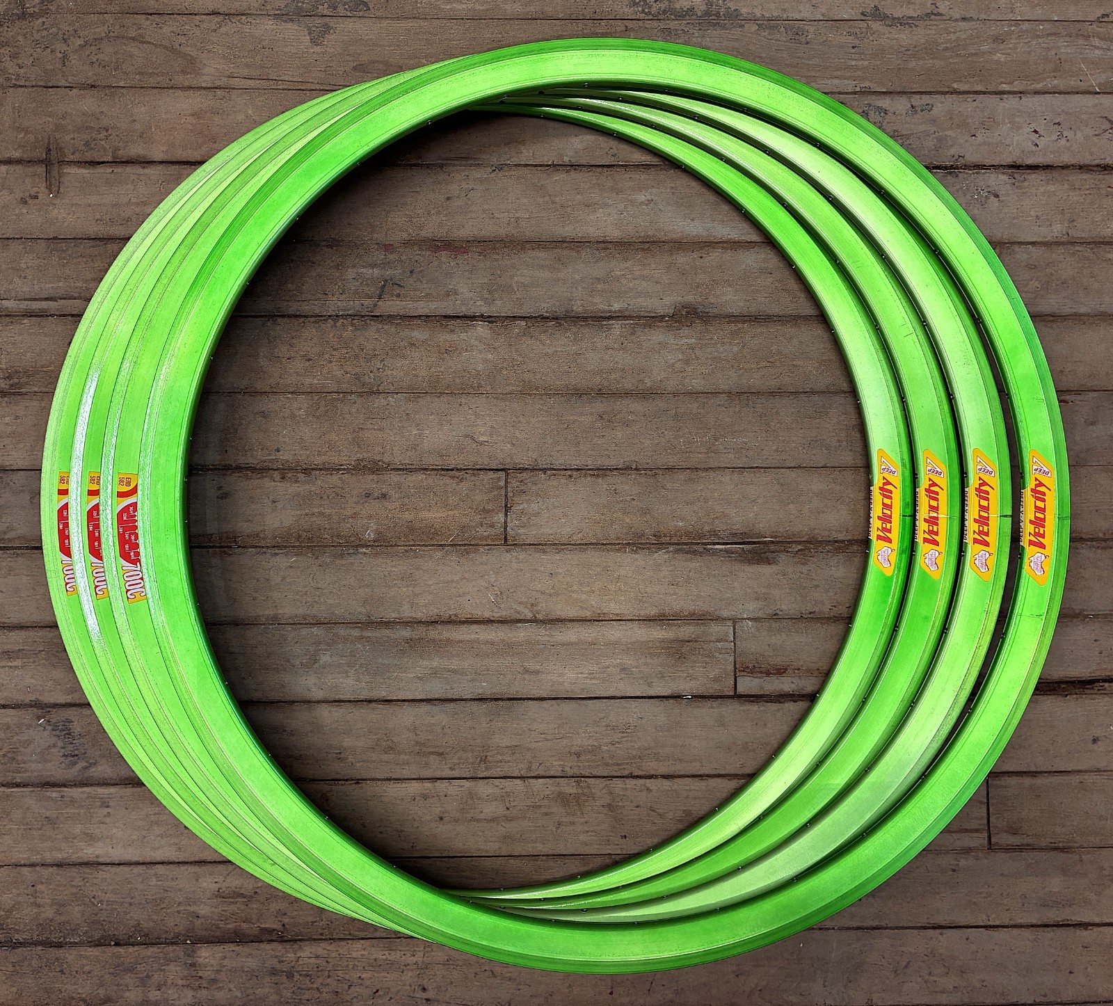 NOS 1x Antifreeze Green Velocity Deep V Rim 700c 32 Hole Australia Nonmachined