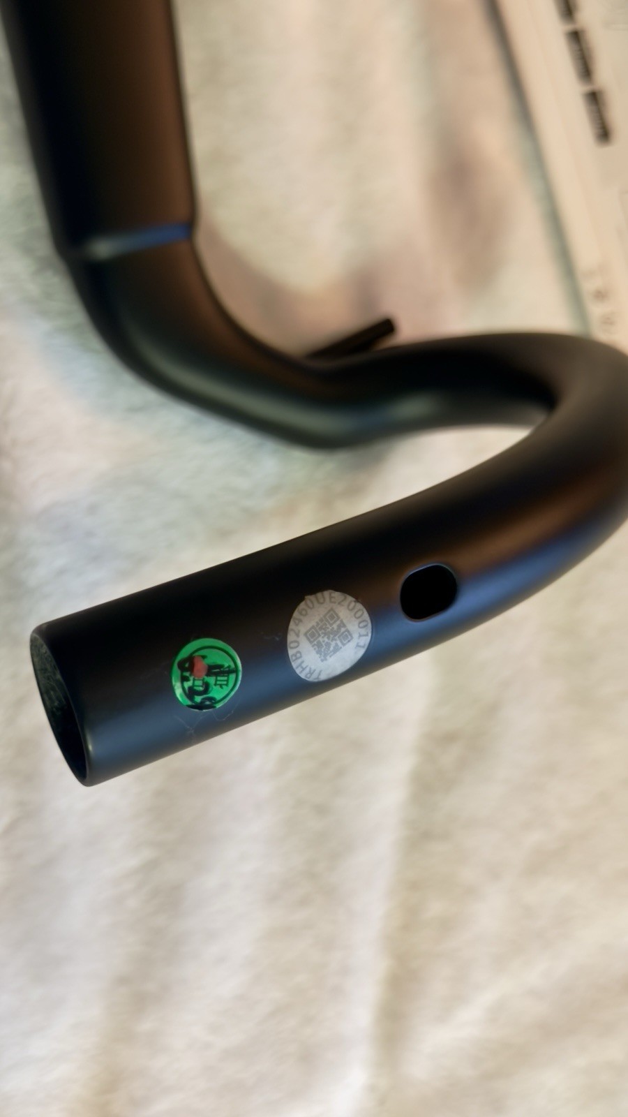 Bontrager Aero Pro Handlebar Carbon Road Bike Drop Bar