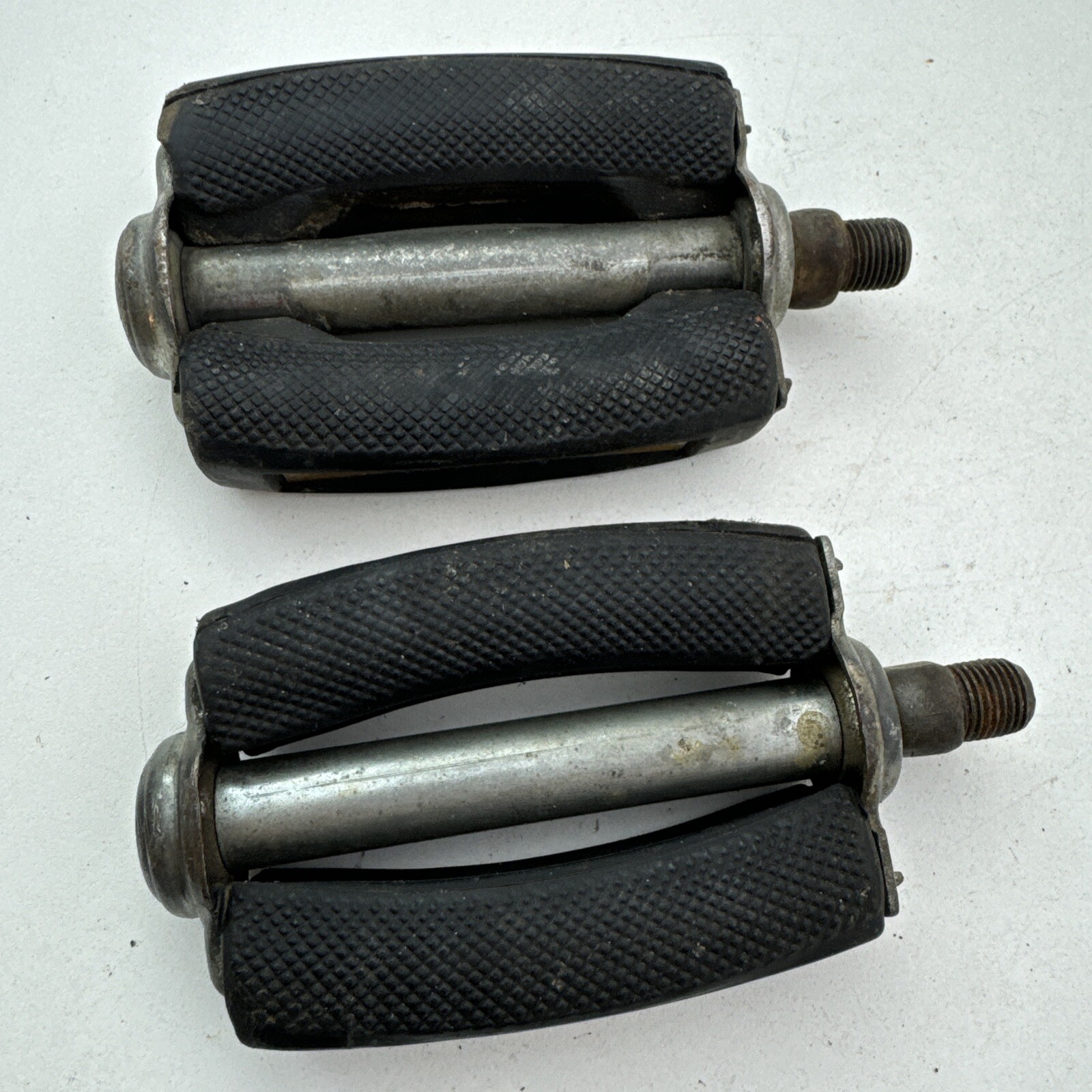 Vintage CECOR 360 Bow 1/2 in Pedals Block Klunker Muscle Cottered Crank 1976 A75