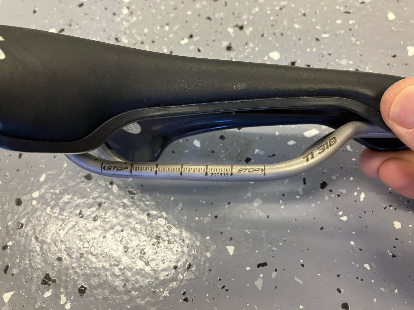 Selle Italia Max Flite Boost Superflow Boost TI 316 Cycling Saddle- Ti Rails