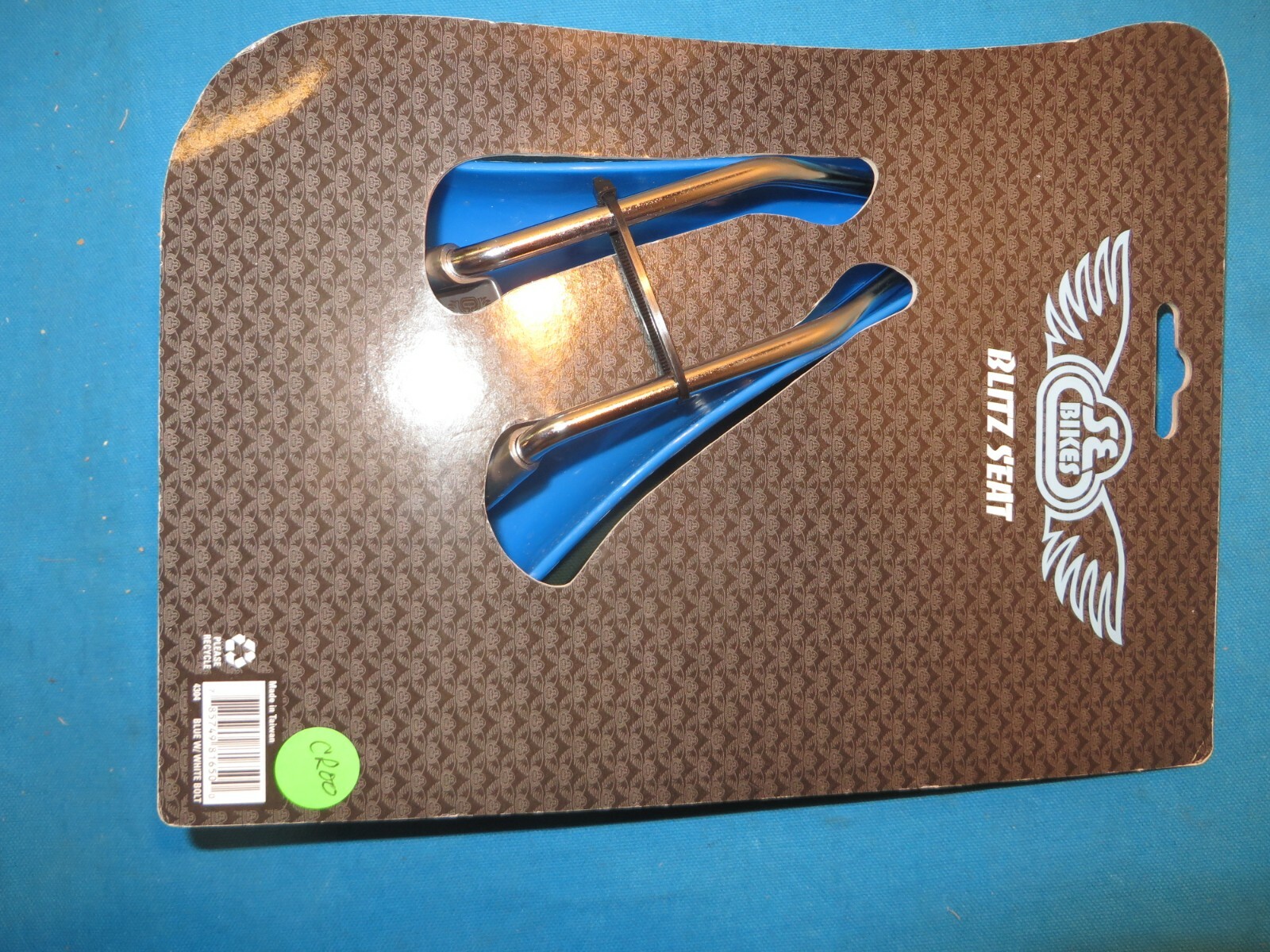 SE Racing BMX Blitz Blue Bicycle Seat with Bottle Opener Brace – New