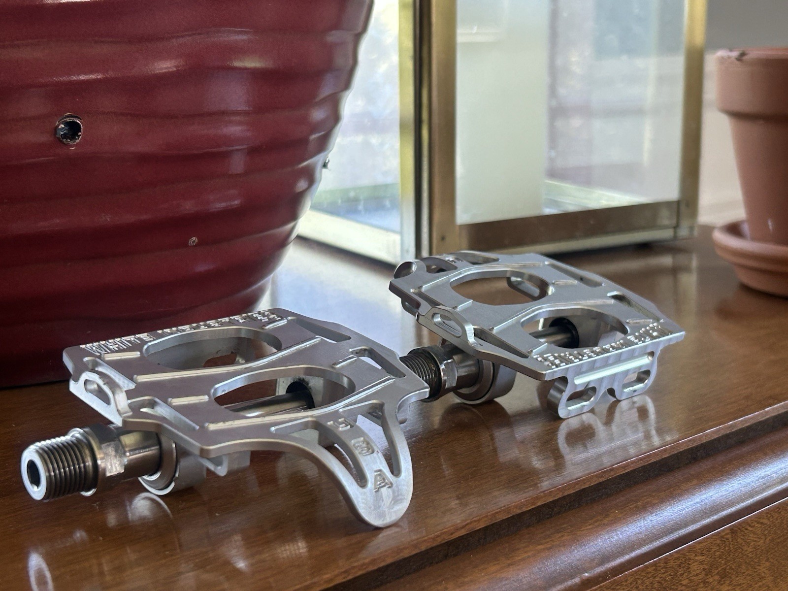 White Industries Urban Platform pedals