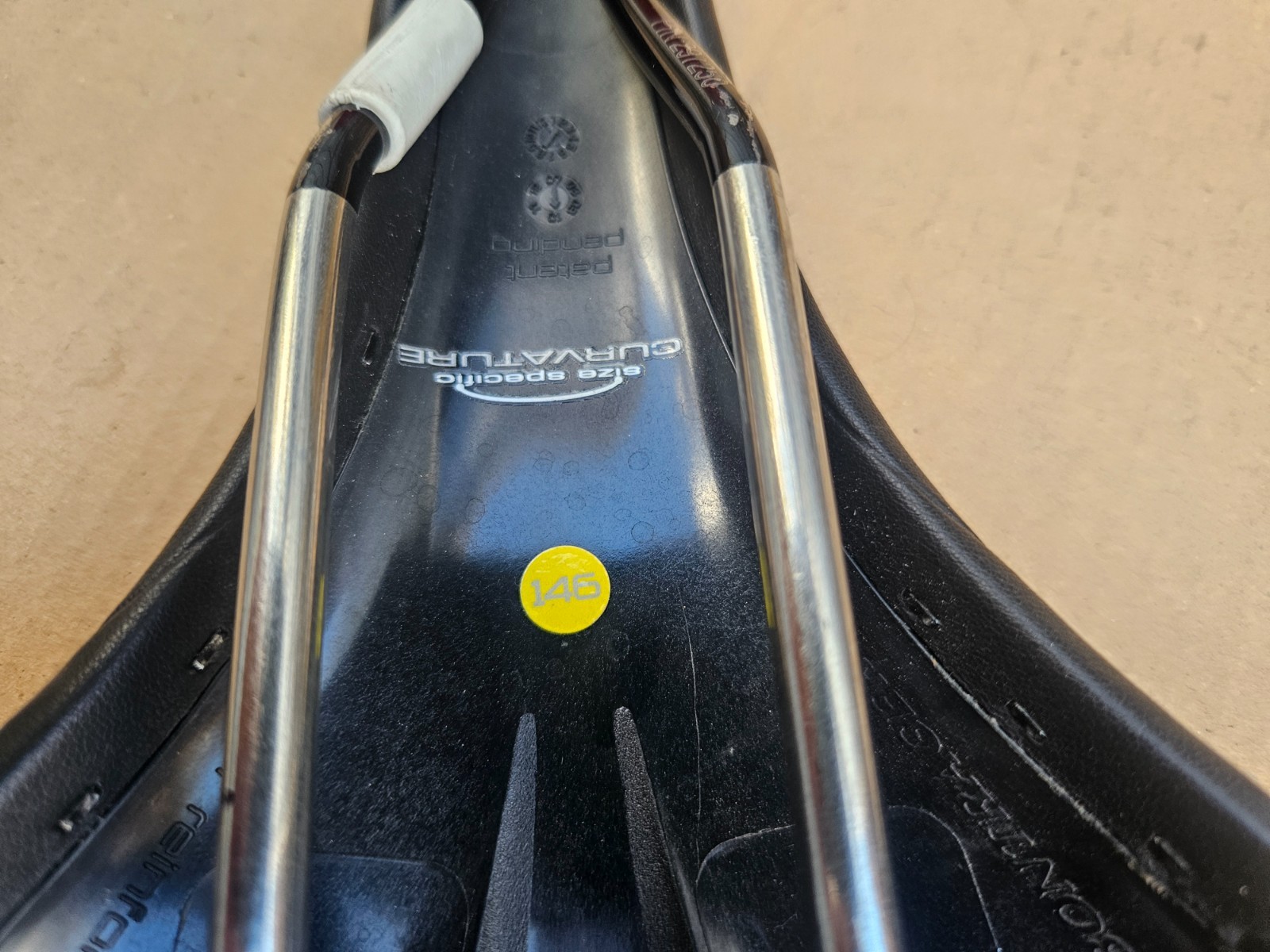 Bontrager Race Lite RL Inform Road Bike Saddle Black Hollow SS Rails