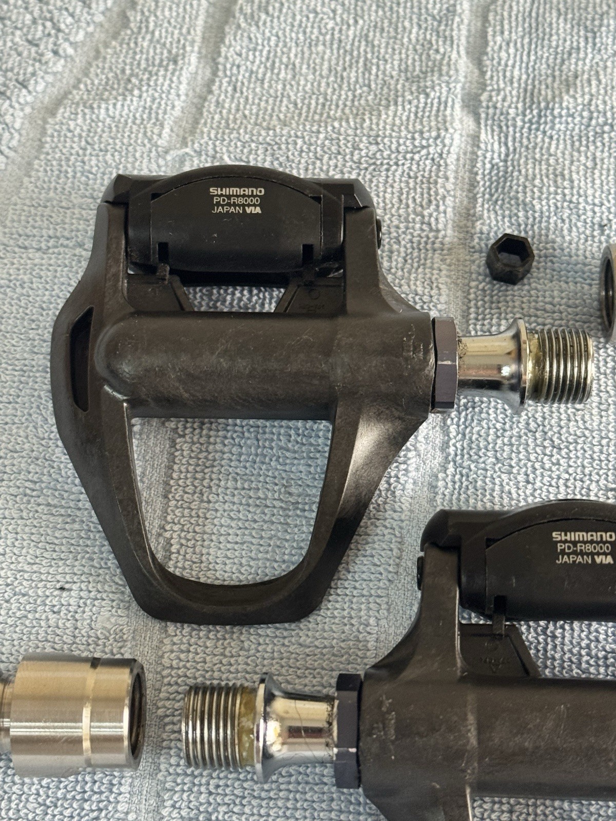 Shimano Ultegra PD-R8000 SPD Clipless Pedals with Cleats and Pedal Spacers