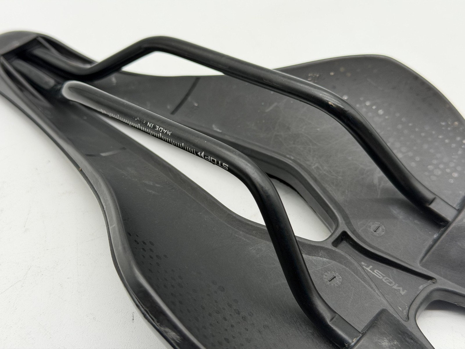 Prologo MOST LYNX Ultra Manganese Rail 245mm x 143mm Saddle MSRP $150 Pinarello