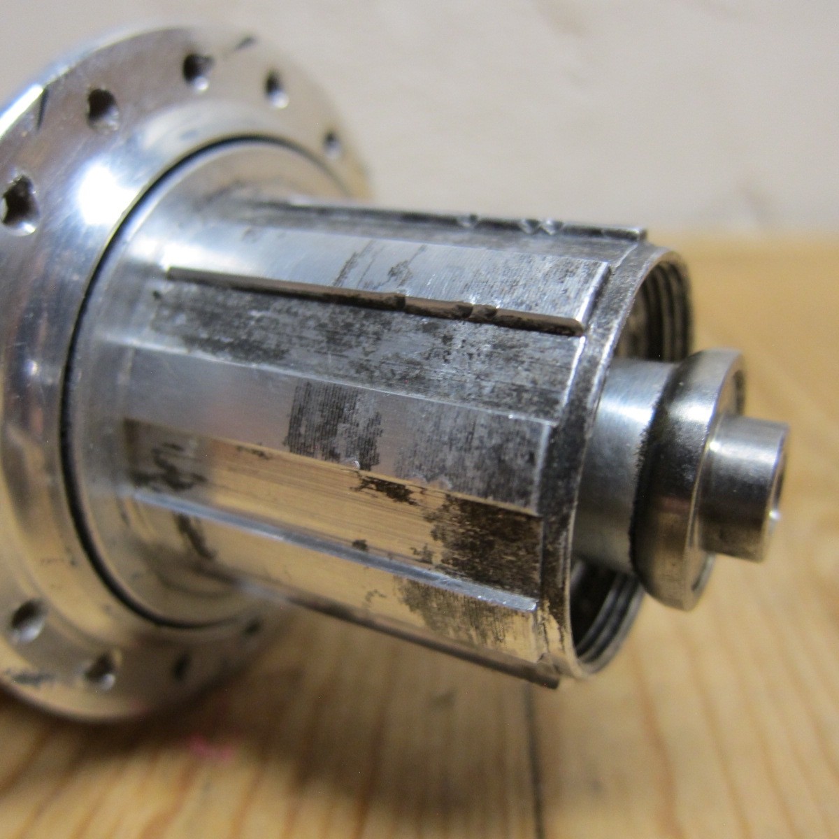 White Industries Tracker Hubs 100/135mm QR 32H Rim Brake HG 8/9/10 Vintage