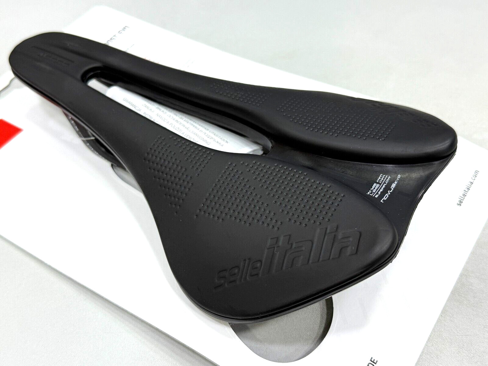 Selle Italia Novus Boost Evo Superflow Fec Alloy Saddle L3 (145 x 245mm ) Black