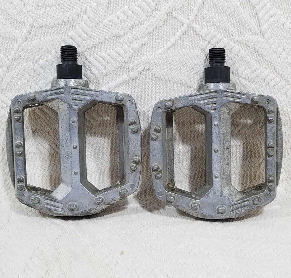 GT BMX VP-821 PEDAL MID OLD SCHOOL 1/2in. STAMPED 1990’s VTG RACING FREESTYLE