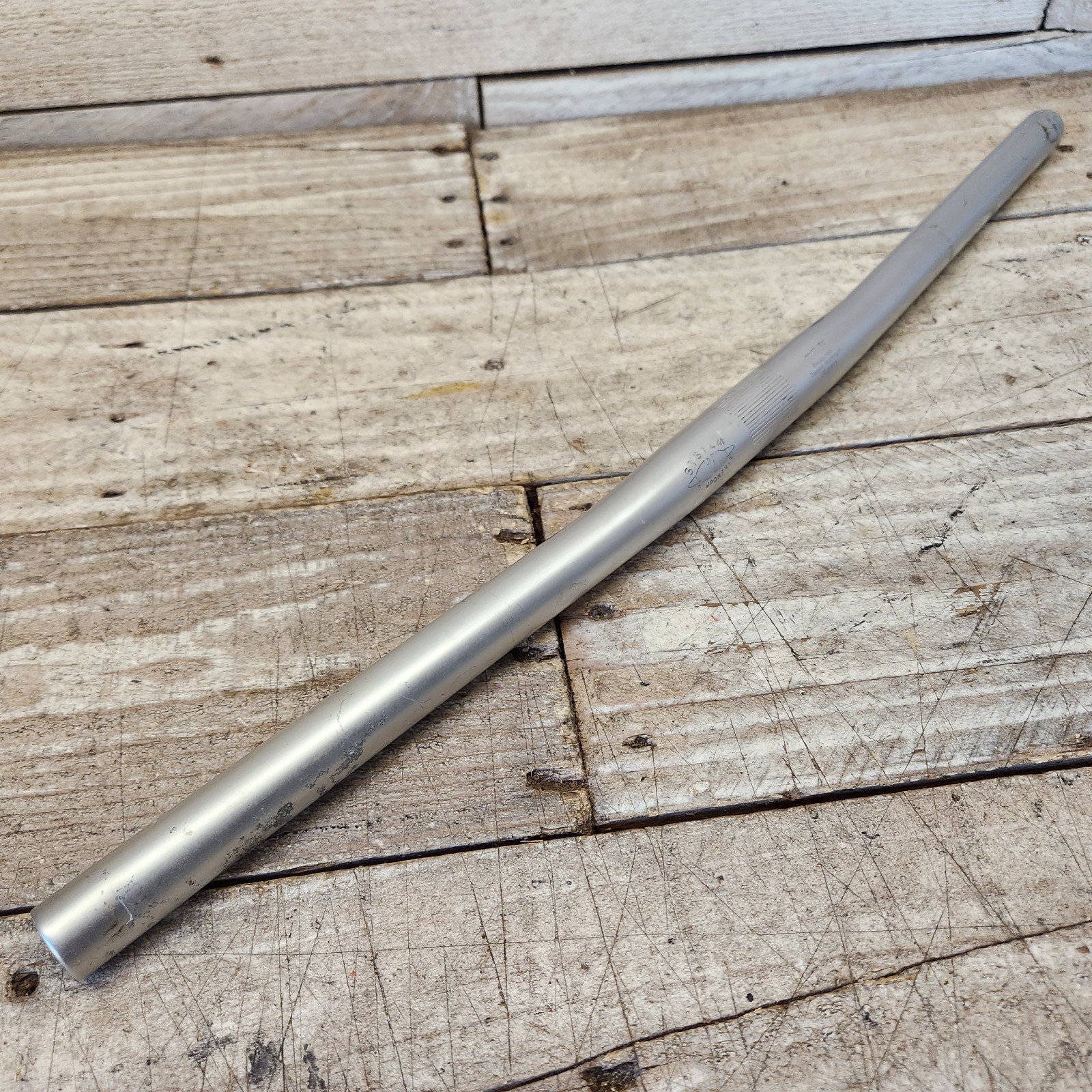 1995 Stamped Trek System 2 Aluminum Flat Handlebar 560mm Long 25.4 Clamp