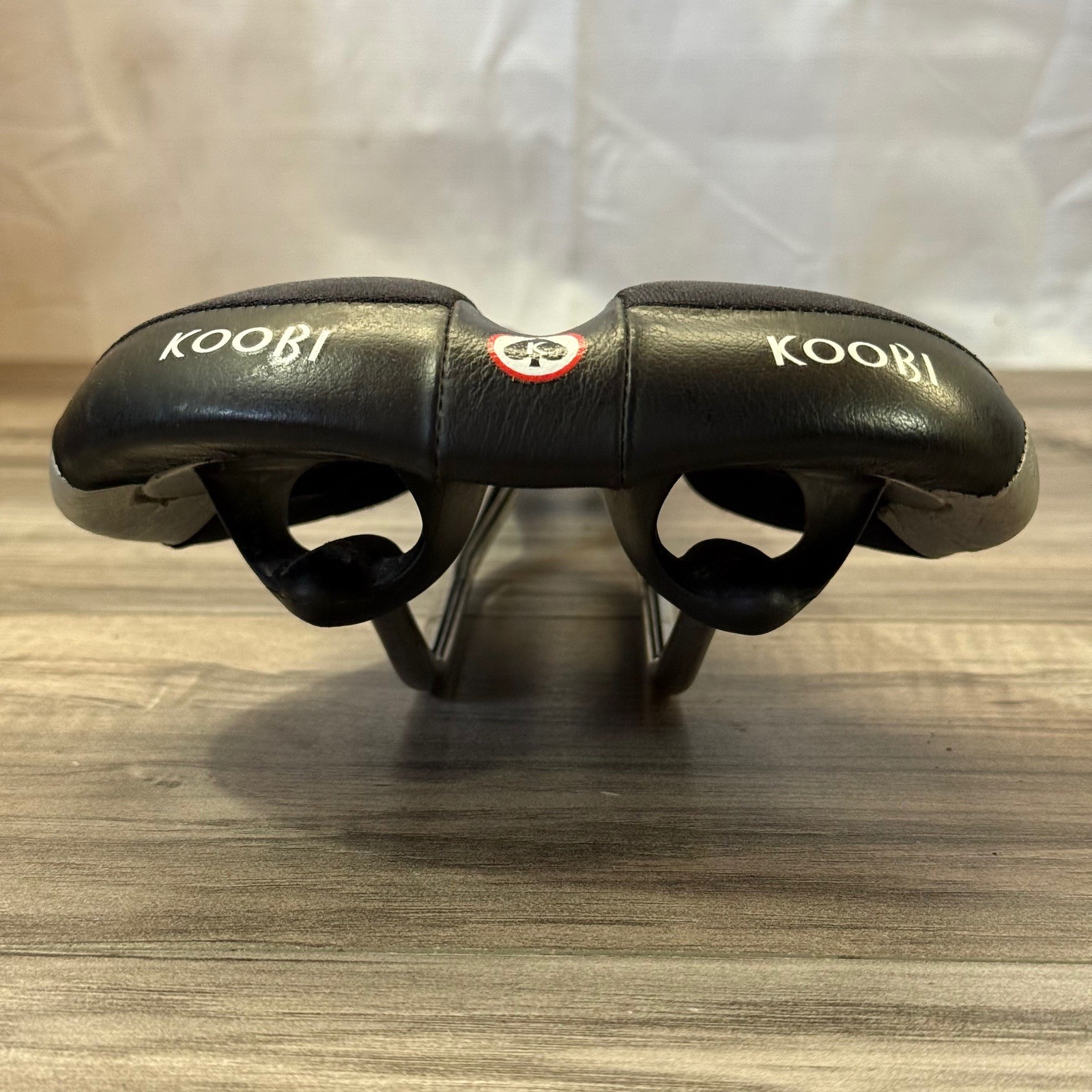 Koobi Tri Stratus Gel Saddle 155 Manganese Rails