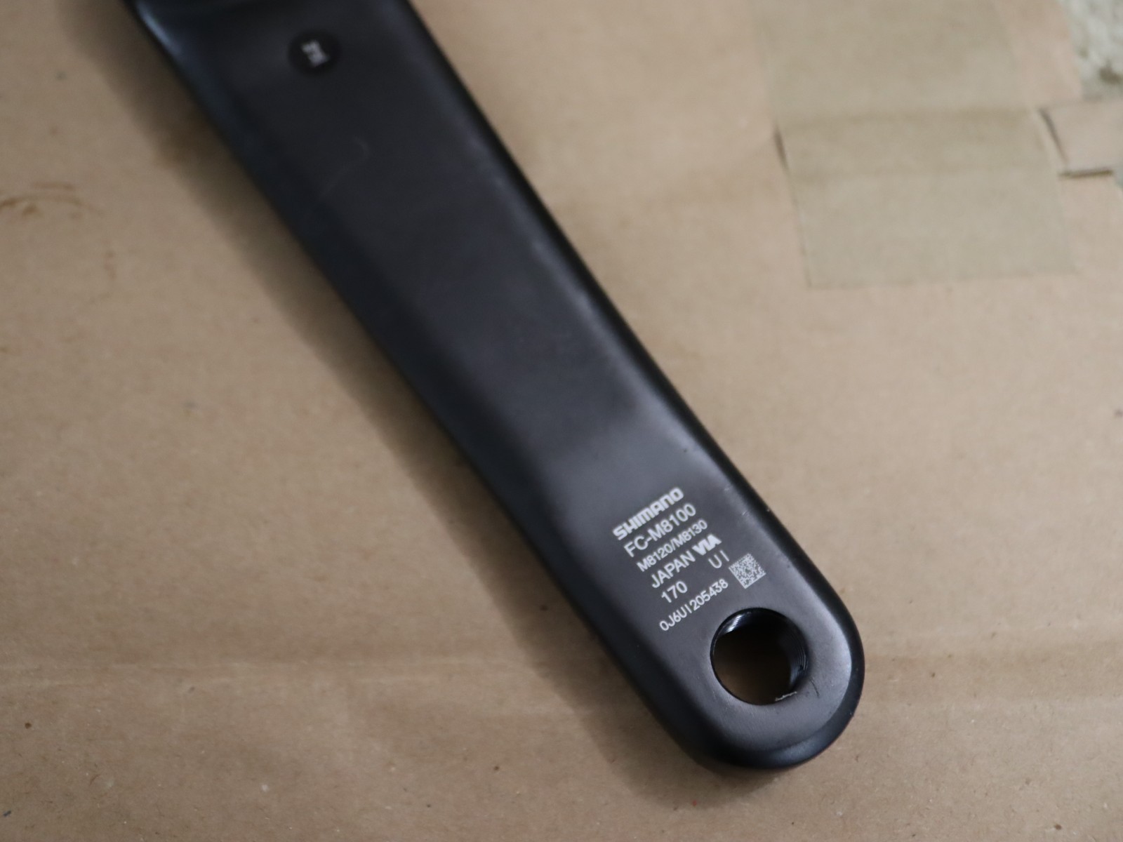 Shimano DEORE XT FC-M8100-1 Crankset with bottom bracket