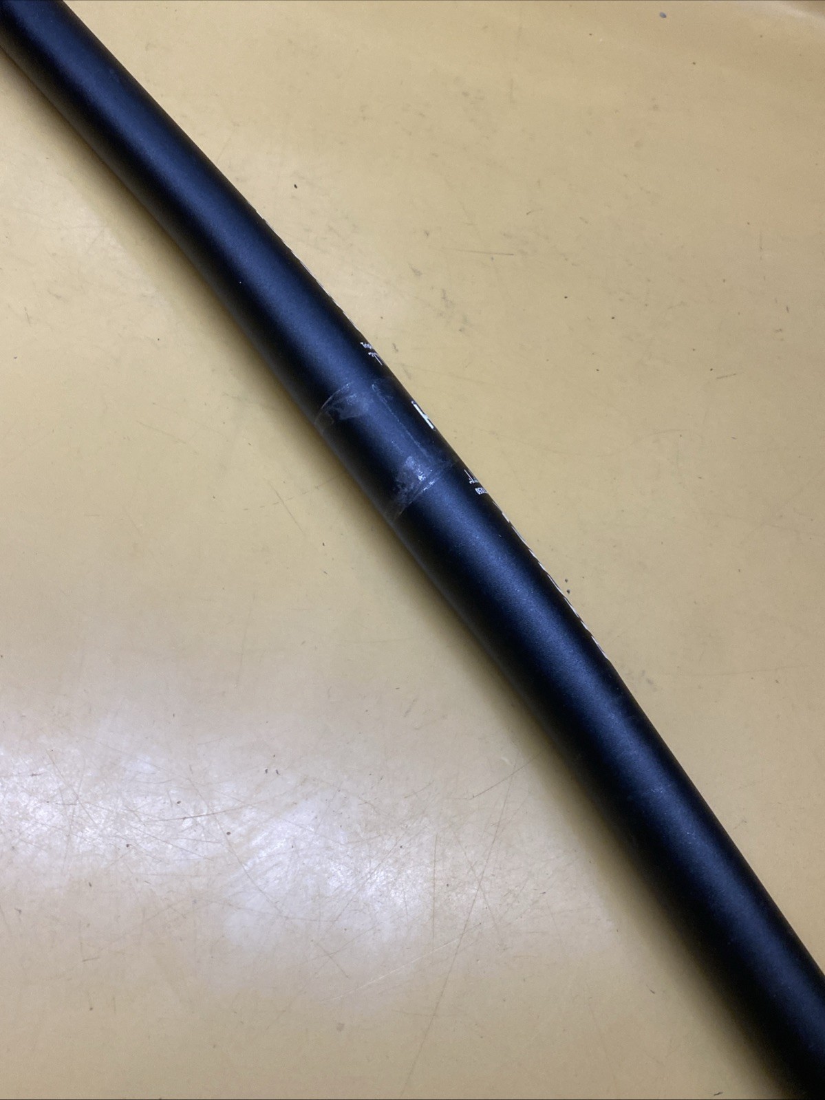 Black Ritchey WCS 570mm x 25.4mm Aluminum Flat Handlebar