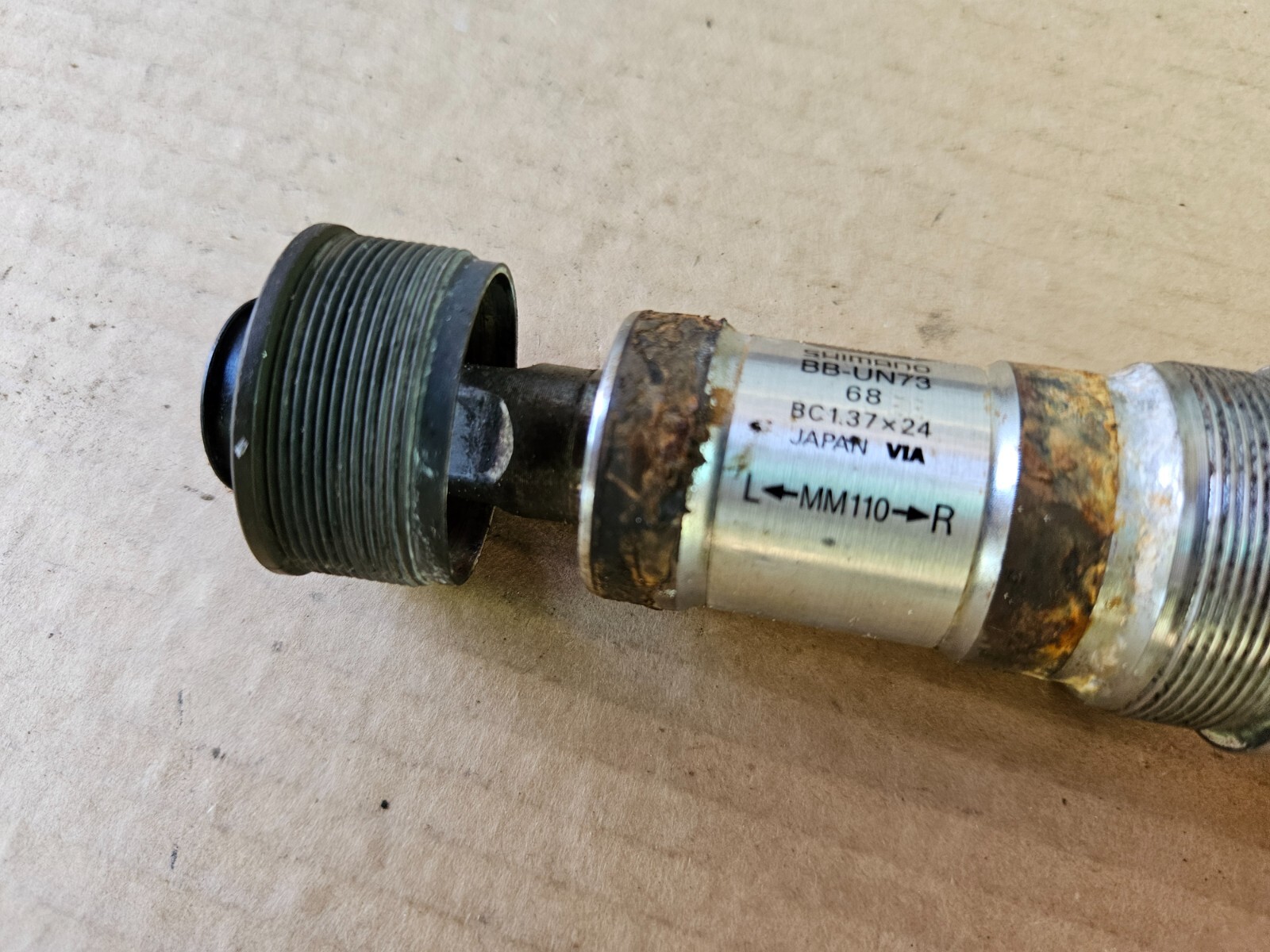Shimano Deore XT BB-UN73 68mm Cartridge Bottom Bracket 110mm Spindle Japan