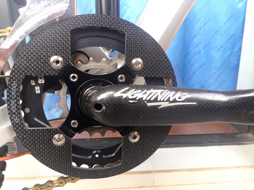 4/5 Chainring Bolts in TITANIUM – heat shield, 43% lighter, 3 lengths, 4 colors!