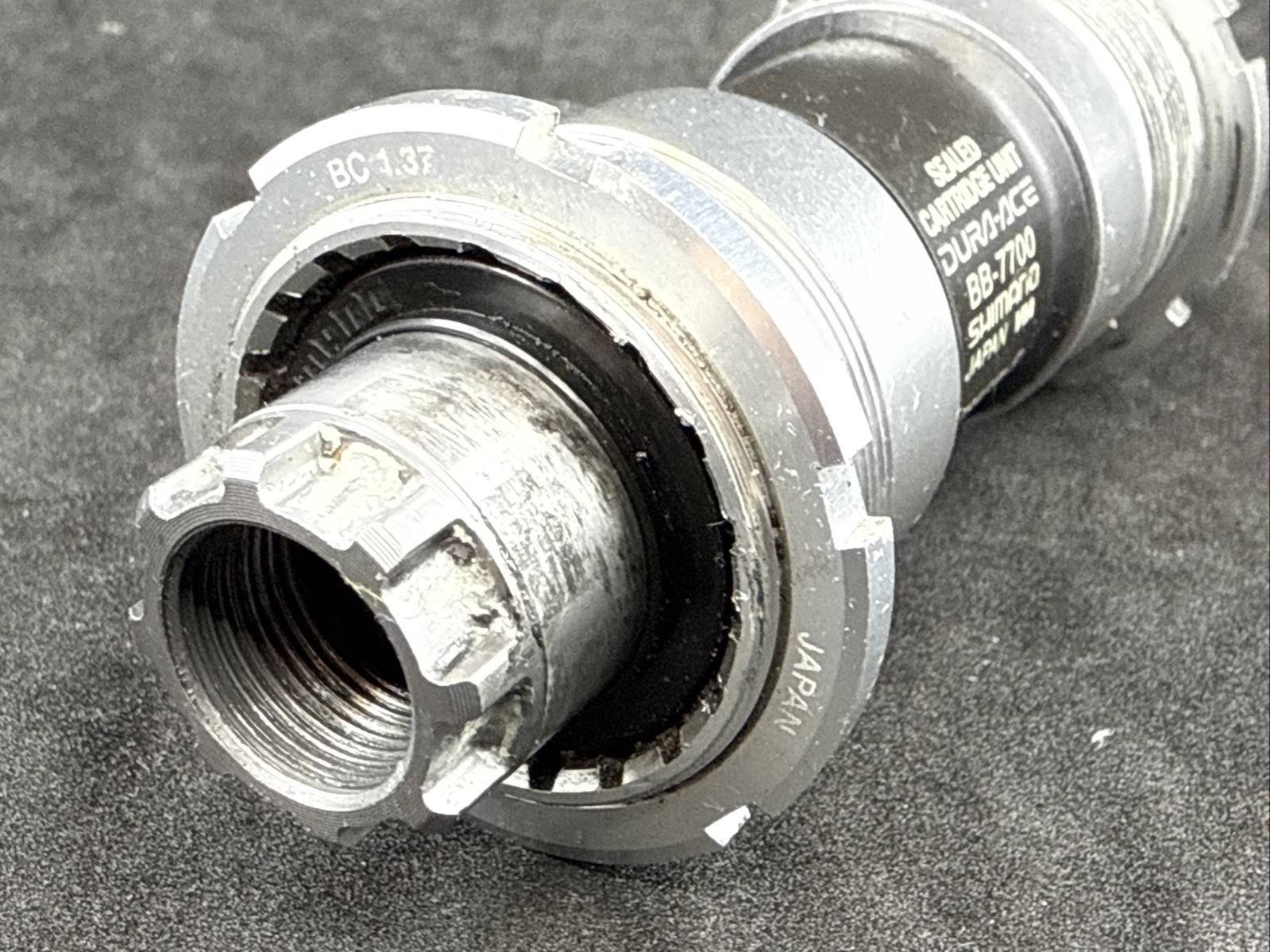Shimano Dura-Ace BB-7700 109.5mm Spindle Double English BSA Bottom Bracket 9spd