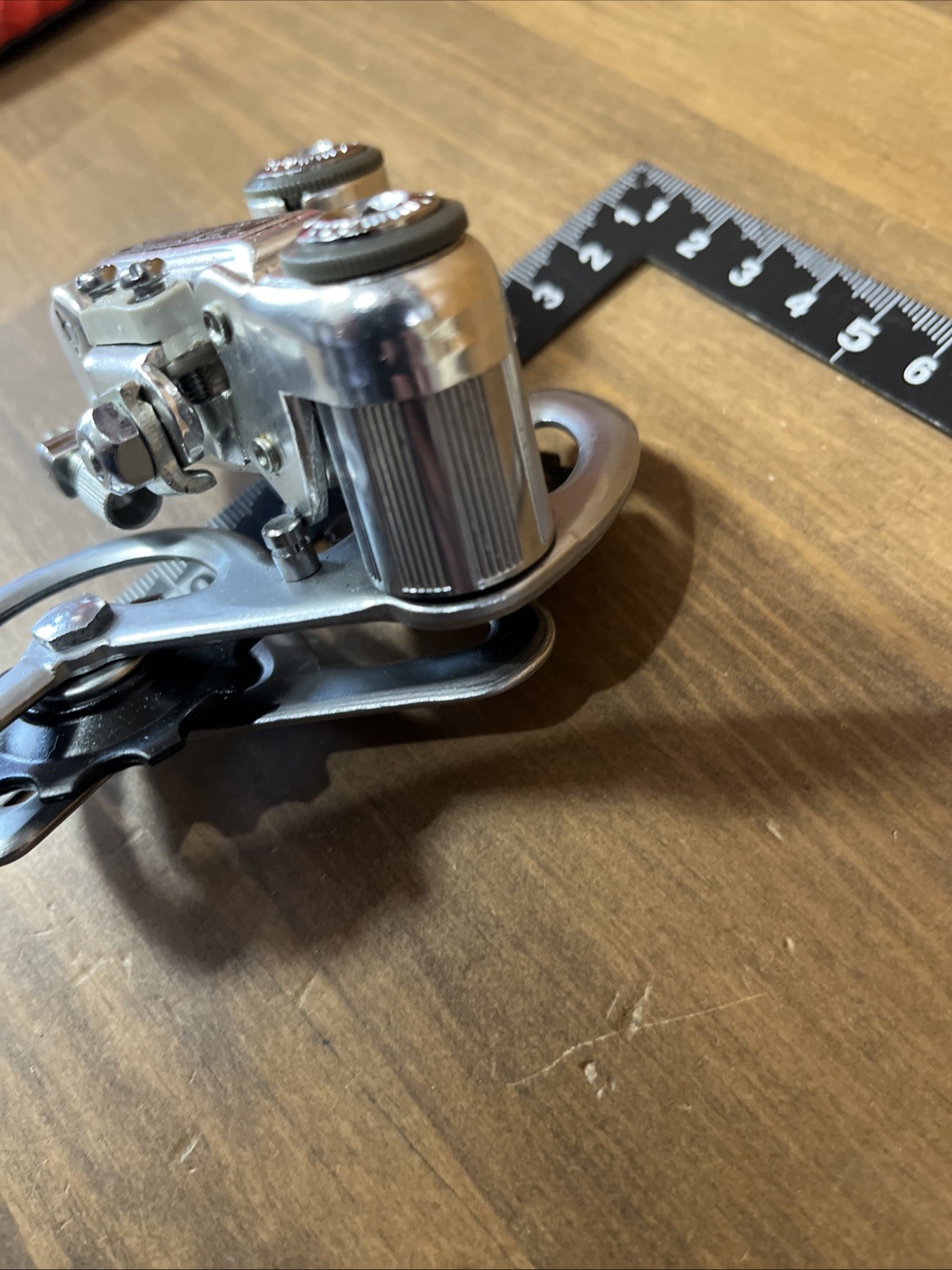 Shimano 600 RD-6200 Rear Derailleur Arabesque Short Cage Japan. NOS Vitage