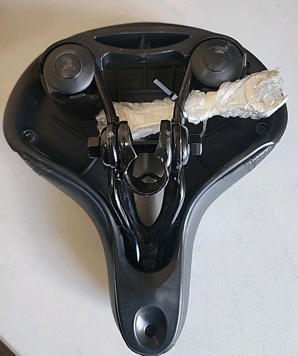 Comfort Wide Big Bum Sporty Soft Bicycle Padded Saddle Mountain Road Bike Seat