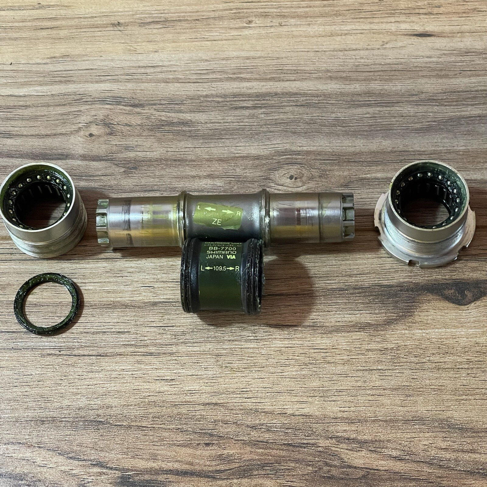 Shimano Dura-Ace BB-7700 Octalink V1 Bottom Bracket 68 x 109.5 English