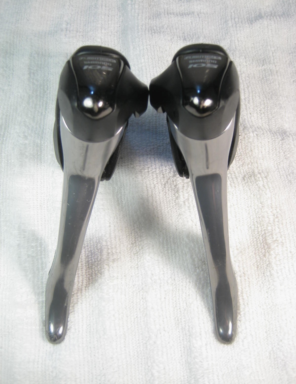 Shimano 105 Brake Shift Levers ST-5600 STI 3 x 10 speed Road Bike