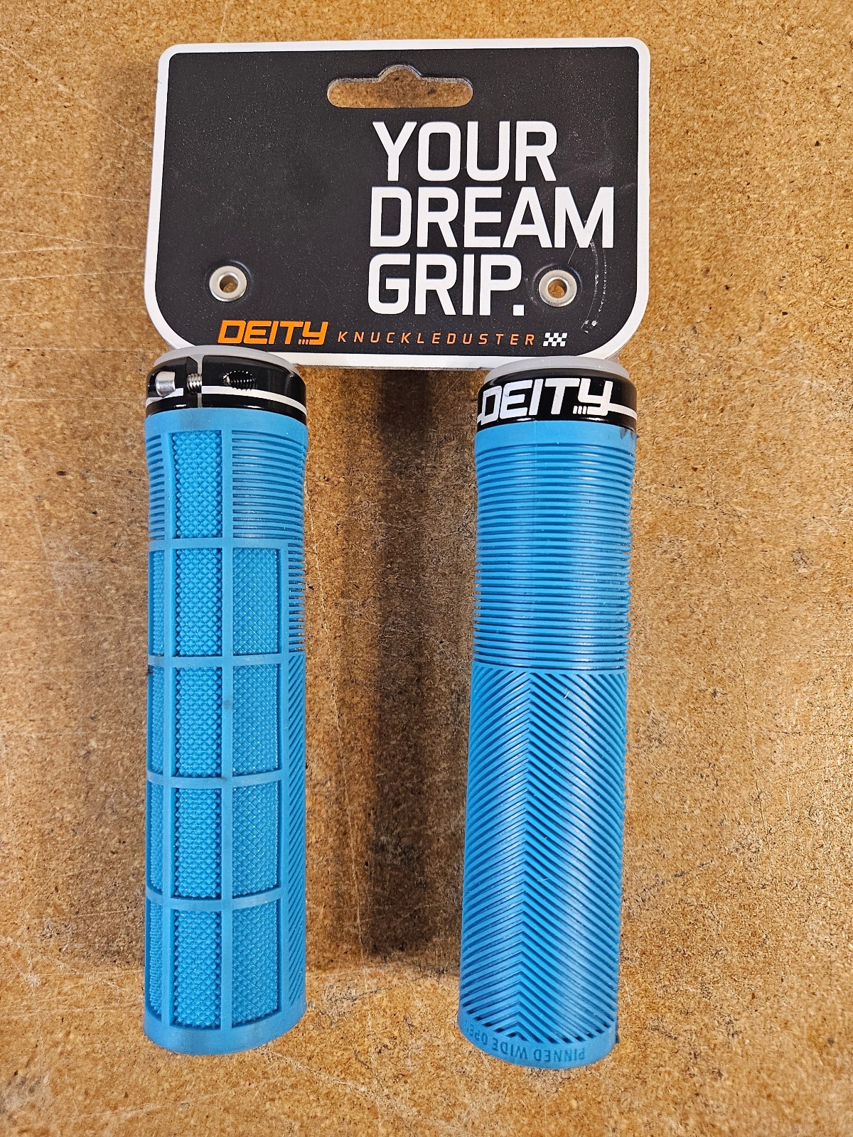 Deity Knuckleduster Lock Grips Blue