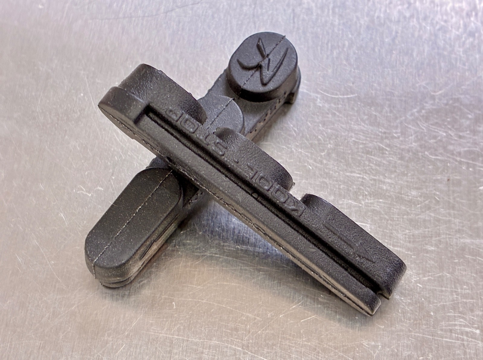 NOS REAL Brake Pad Inserts Black ‘Normal»• One pair • MTB • Shimano Compatible