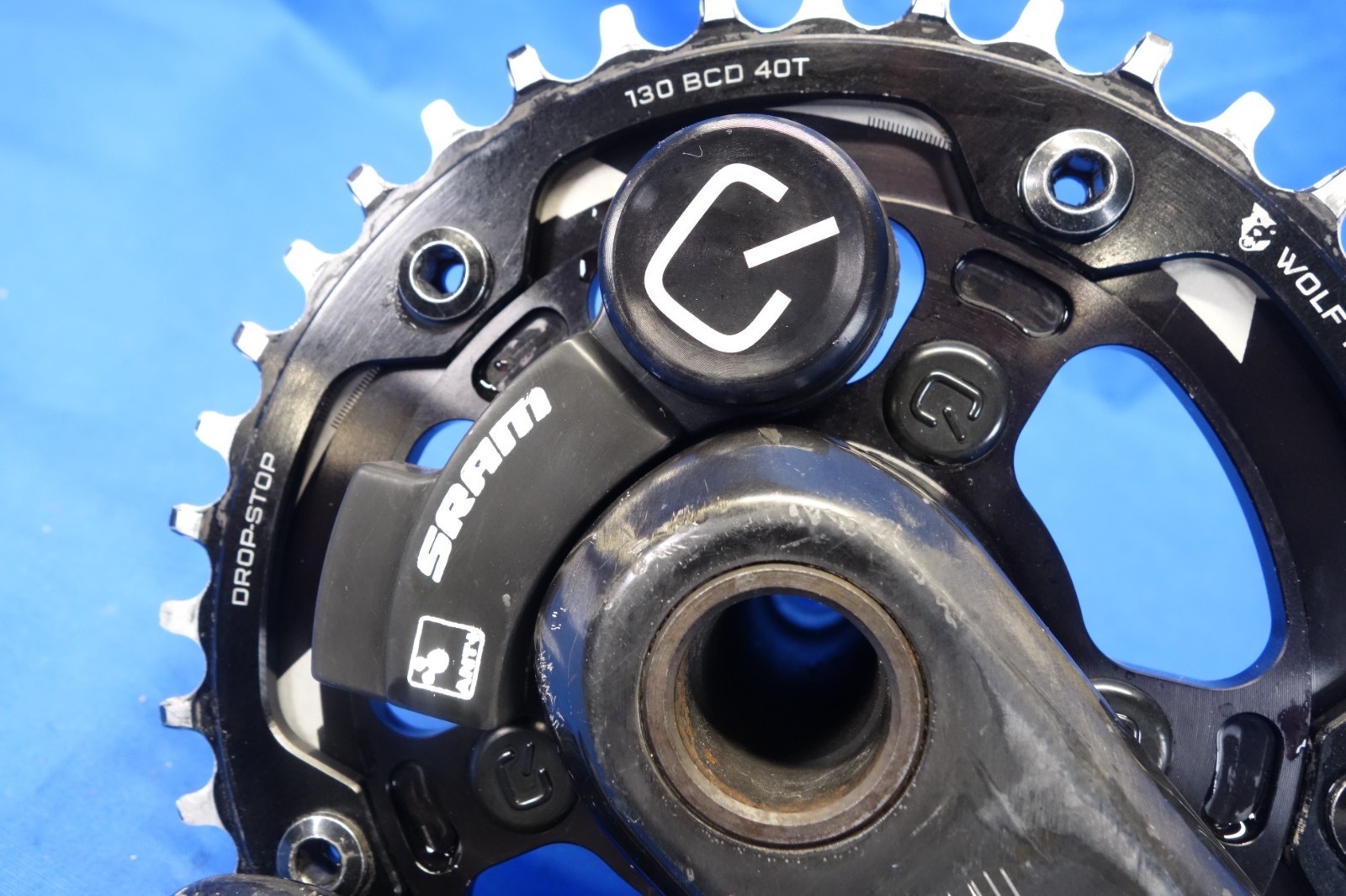 SRAM S900 Carbon Crankset, Wolf Tooth 40t, 172.5mm, Quarq Power Meter, GXP
