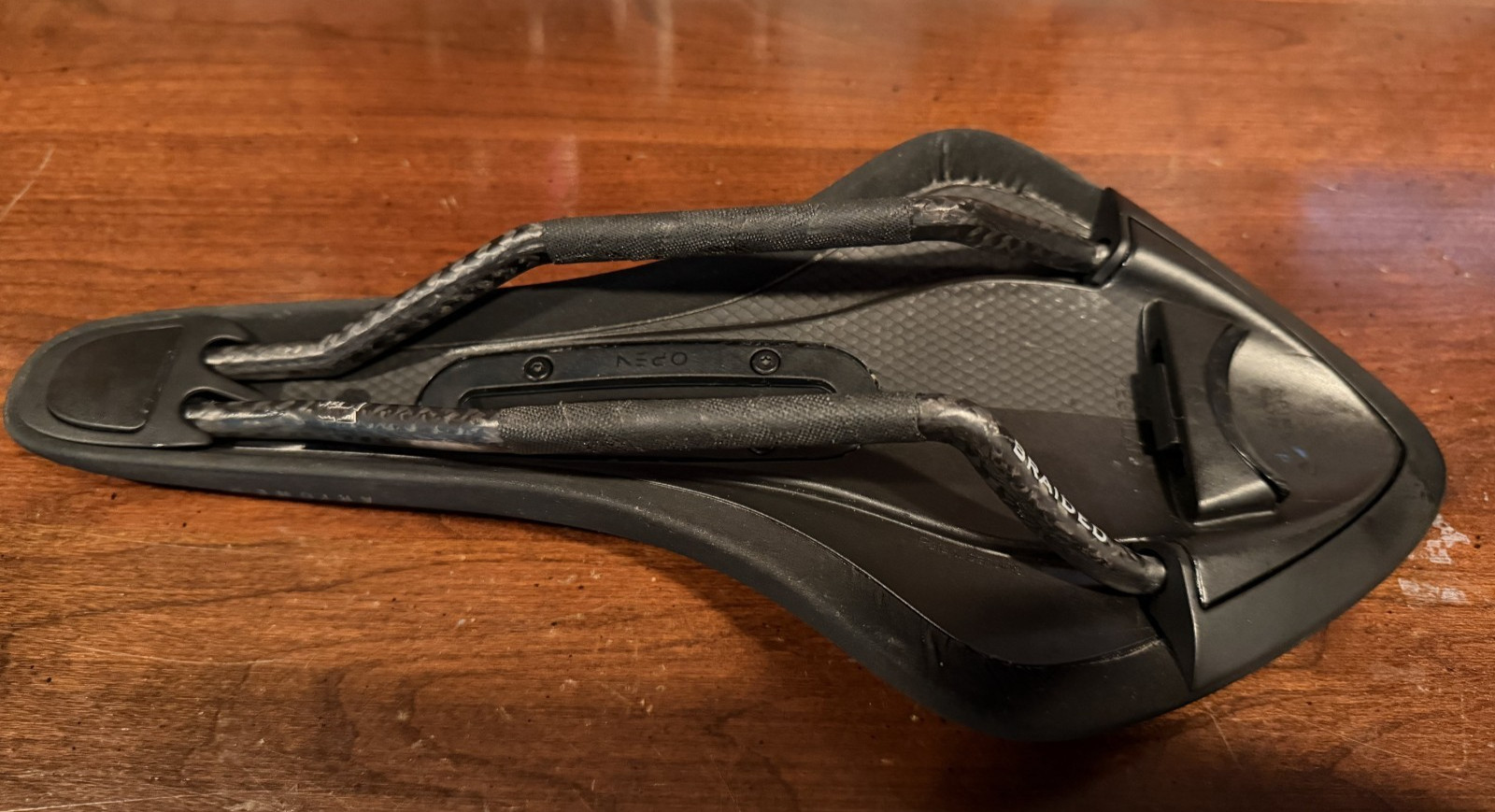 Fizik Arione R1 Open Regular Carbon Rails (Used)