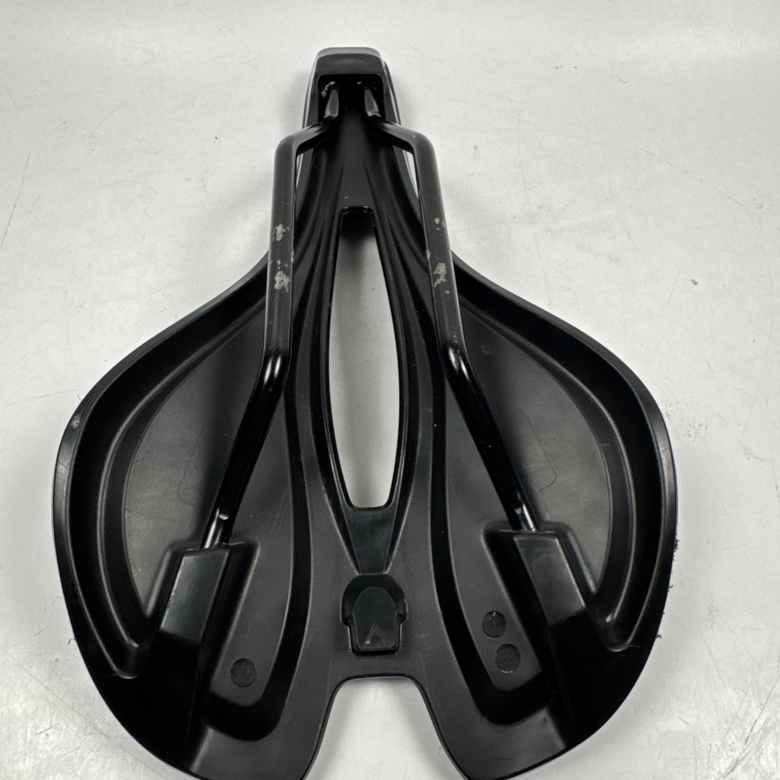 Liv Approach cutaway bicycle seat saddle steel rails road