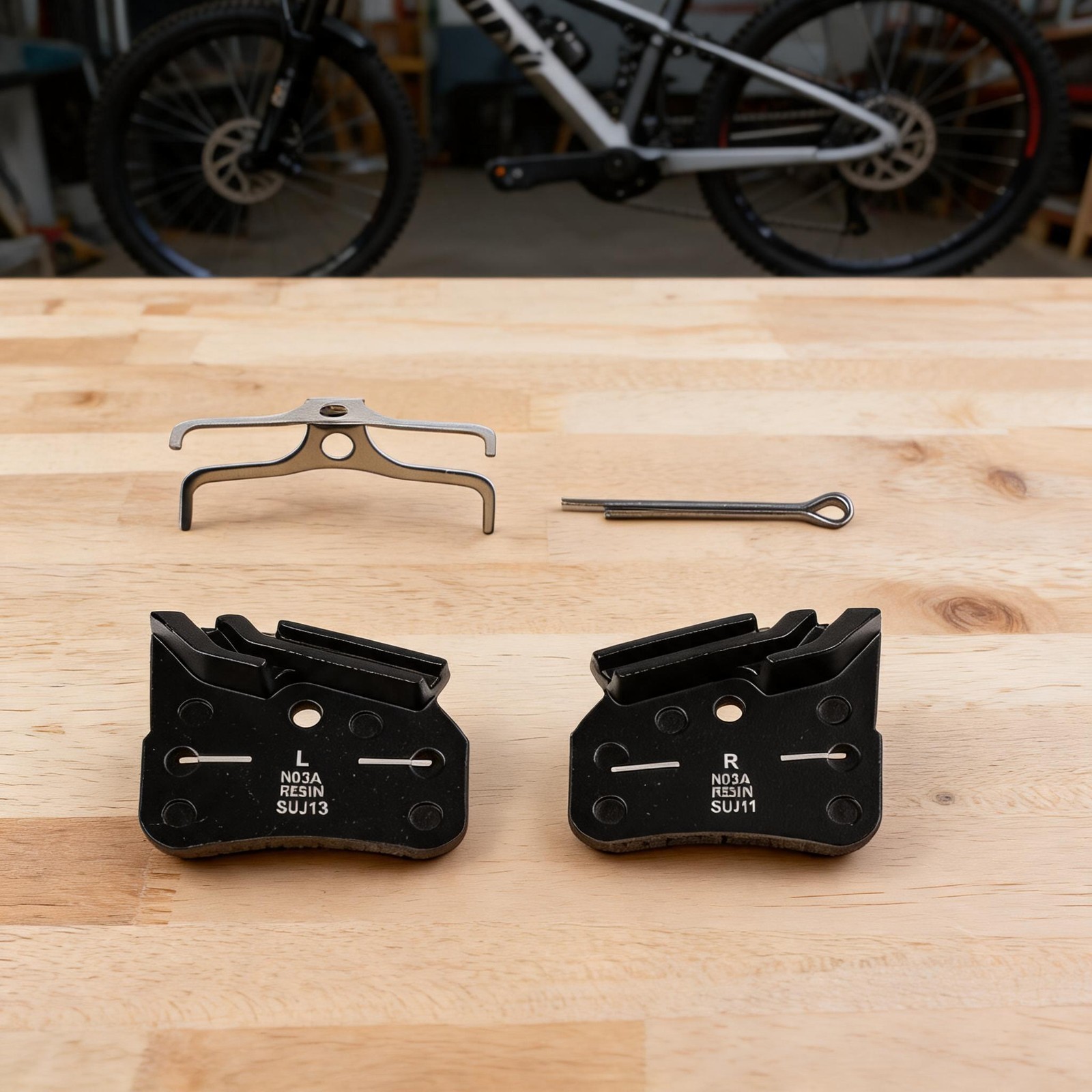 Disc Brake Pad Bike Accessories 1 Pair 4-piston Friction Aluminum Resin Silent