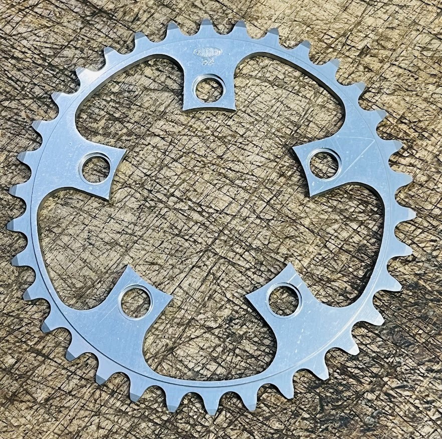 Stronglight Model 99 – 34 Tooth chainring – 86BCD – Rare – MINT Condition – 34T