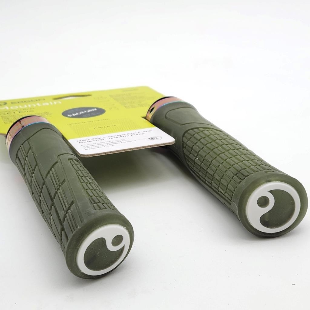 Ergon GE1 EVO Factory Frozen Moss/Oil Slick Lock-On Bicycle Grips OPEN PACKAGE