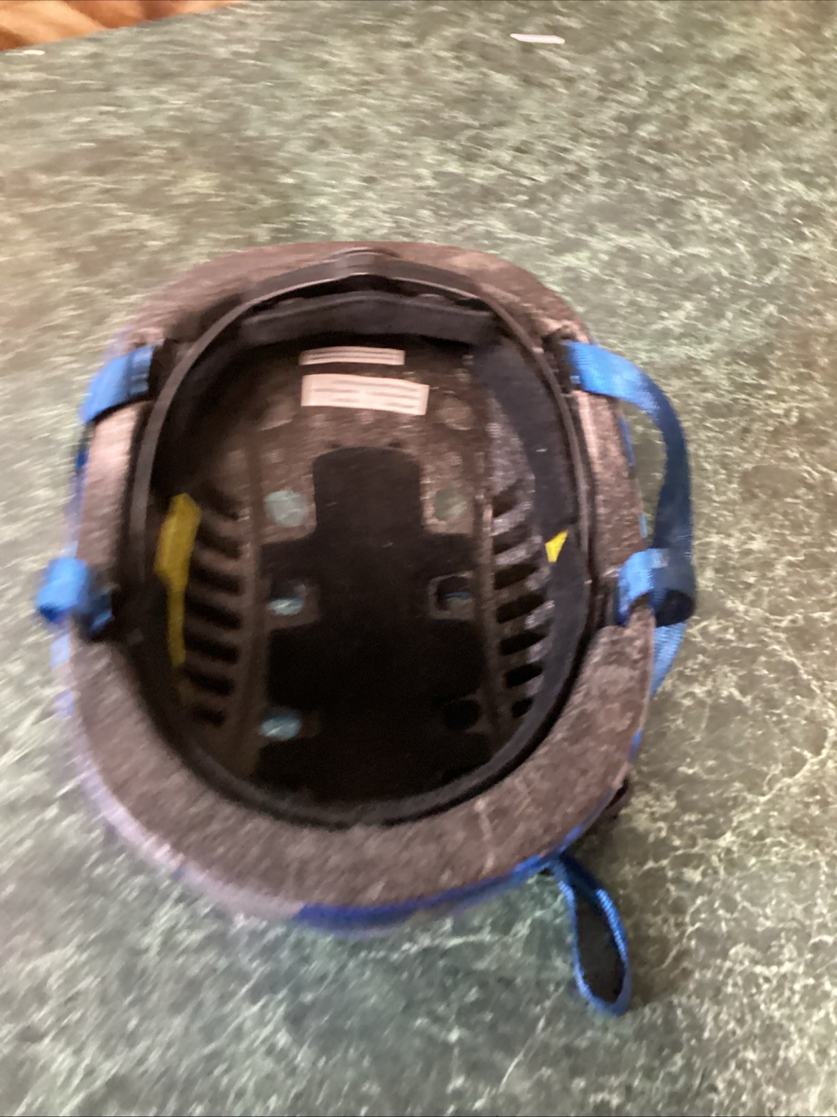 Schwinn Thrasher Lightweight Microshell Bicycle Helmet SW78597-2 Blue Camo Used