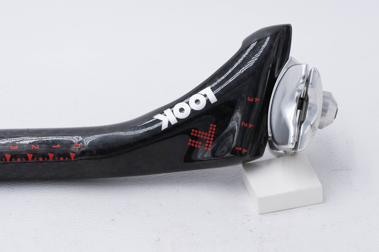 NOS LOOK ERGOPOST TI CARBON SEATPOST 25.0 mm 2 BOLTS 255 mm VINTAGE ROAD RACING