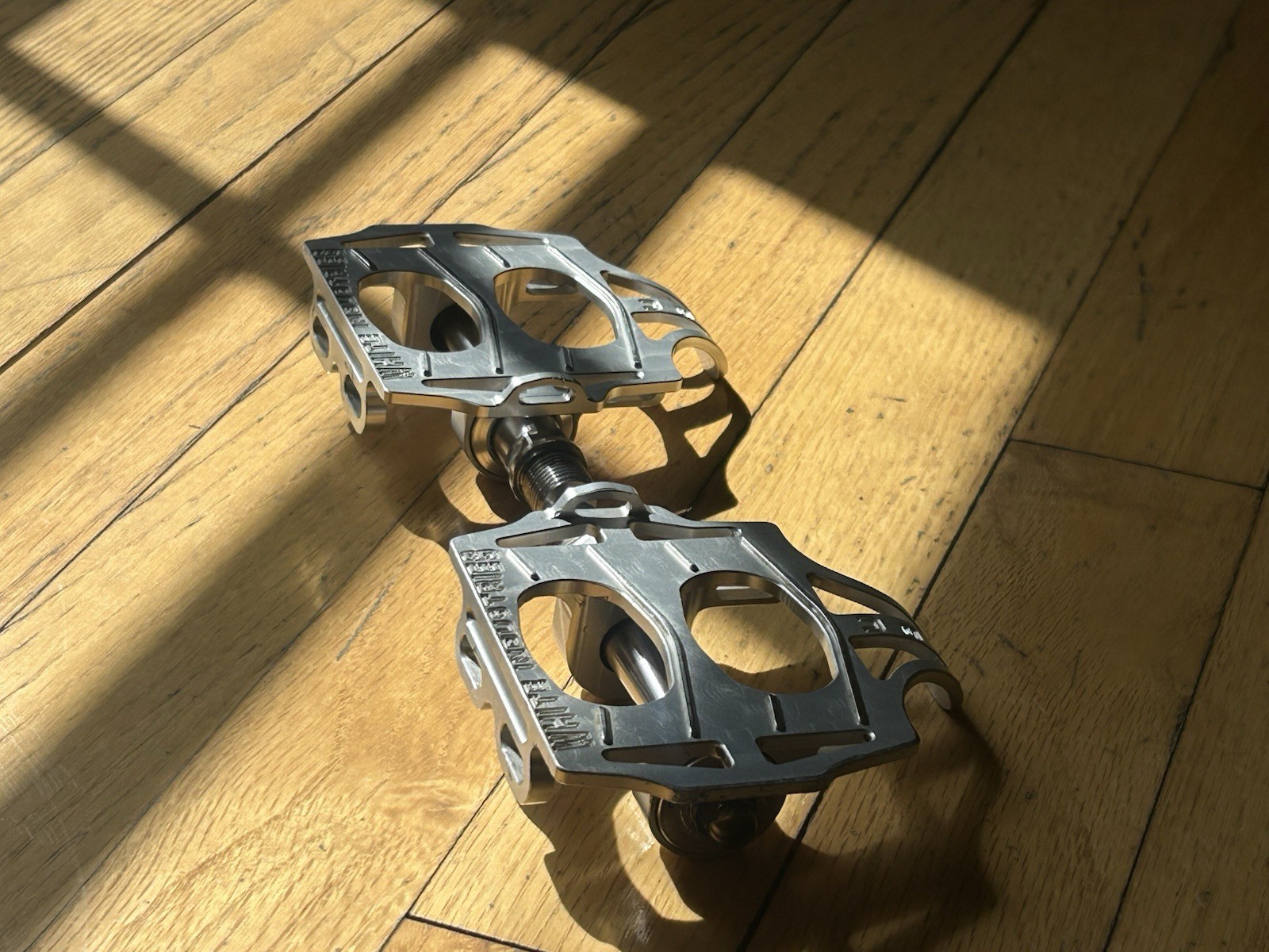 White Industries Urban Platform pedals