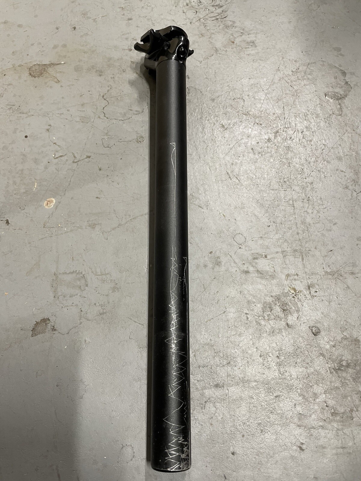 Specialized 30.9mm Seatpost Aluminum Black 370mm Long Mountain Road Bike