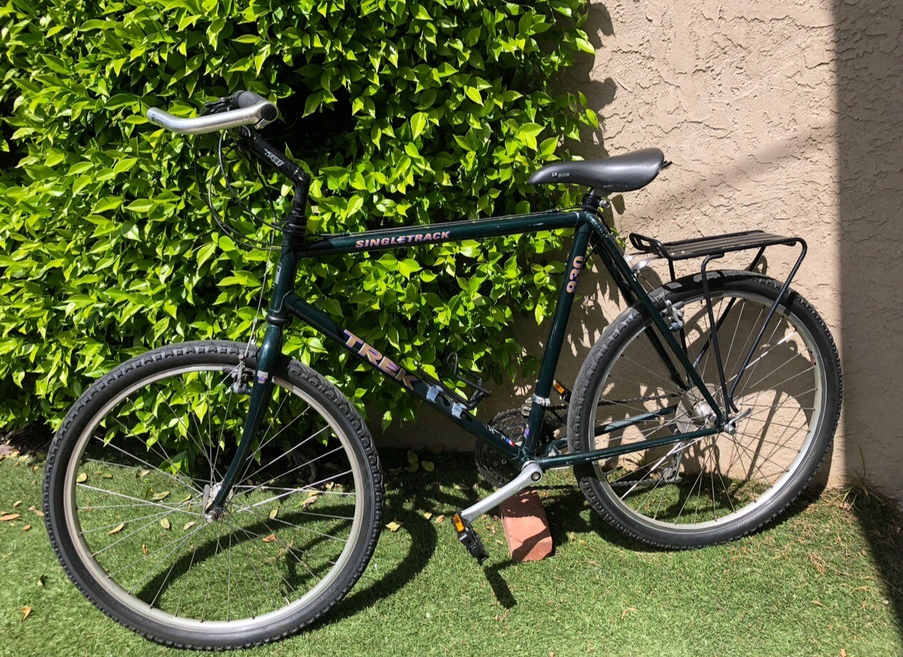 TREK 90s RARE black Hybrid Bike Seat Saddle With Shock Absorbing Technology