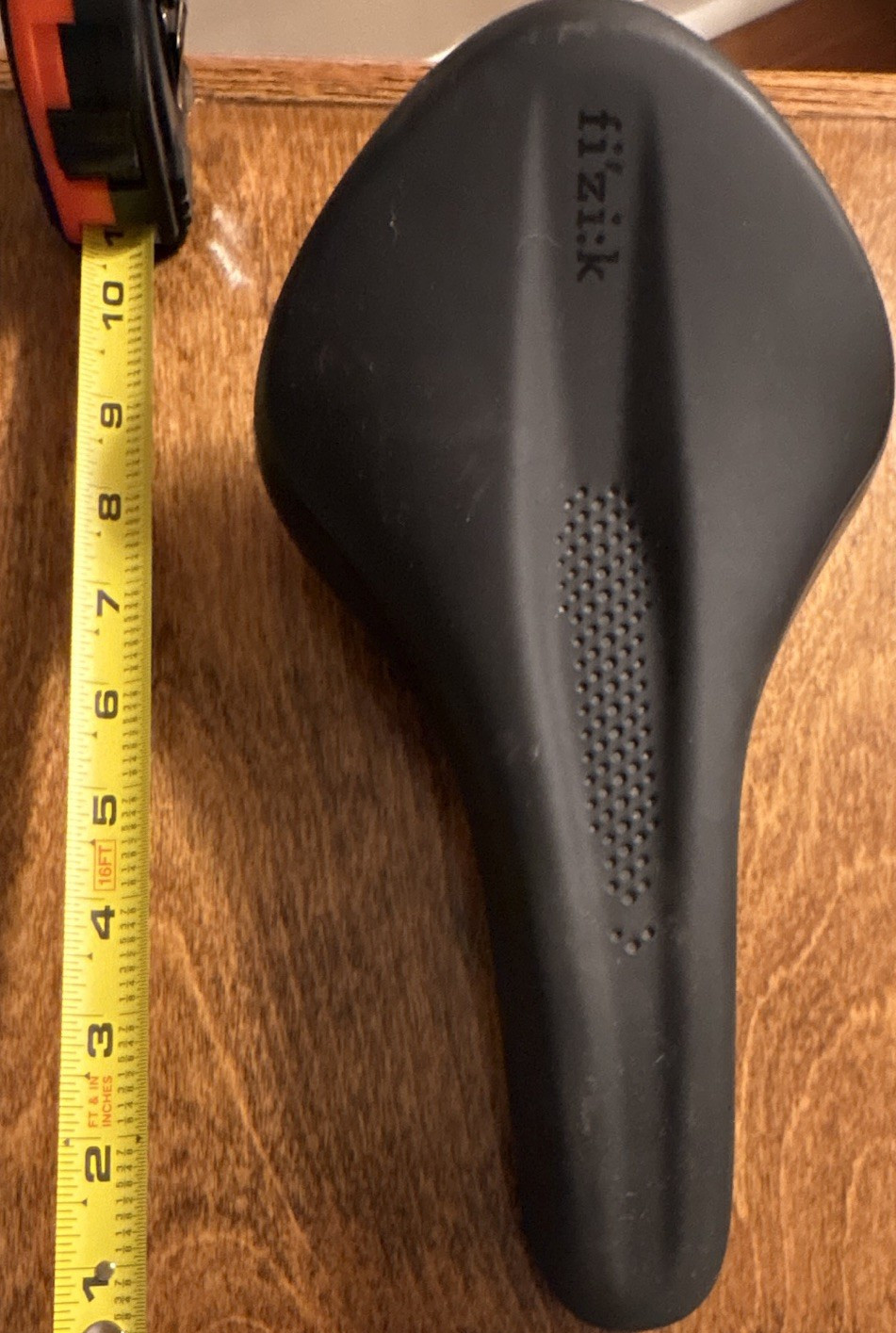 Fizik Road/Mountain/Hybrid Bike Saddle Seat – Black Synthetic/Steel 10×5 in