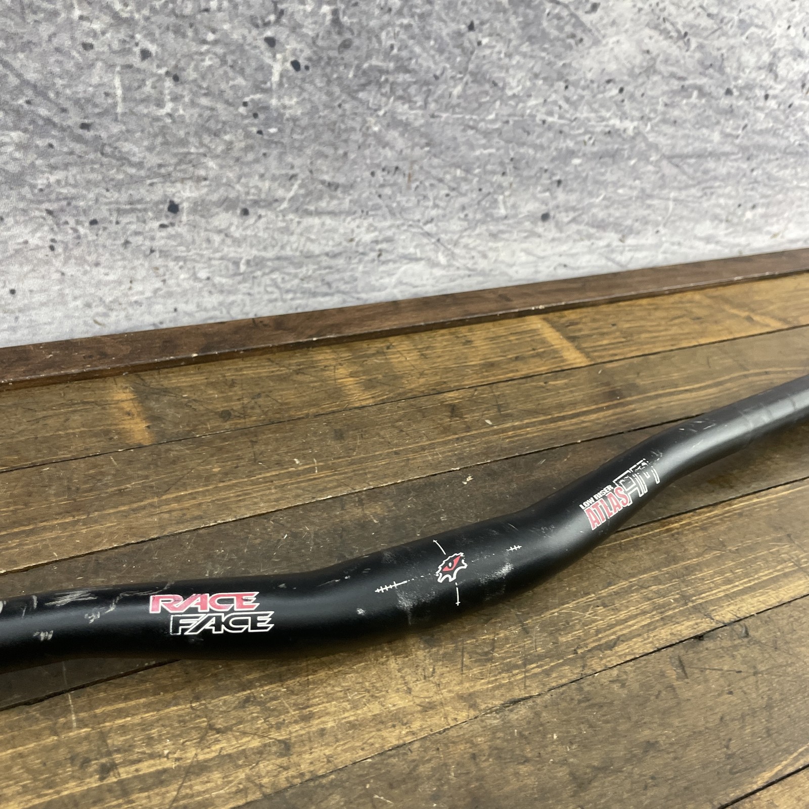 Race Face Atlas Low Riser Handlebar 31.8mm Alloy 265g MTB Downhill Enduro Trail