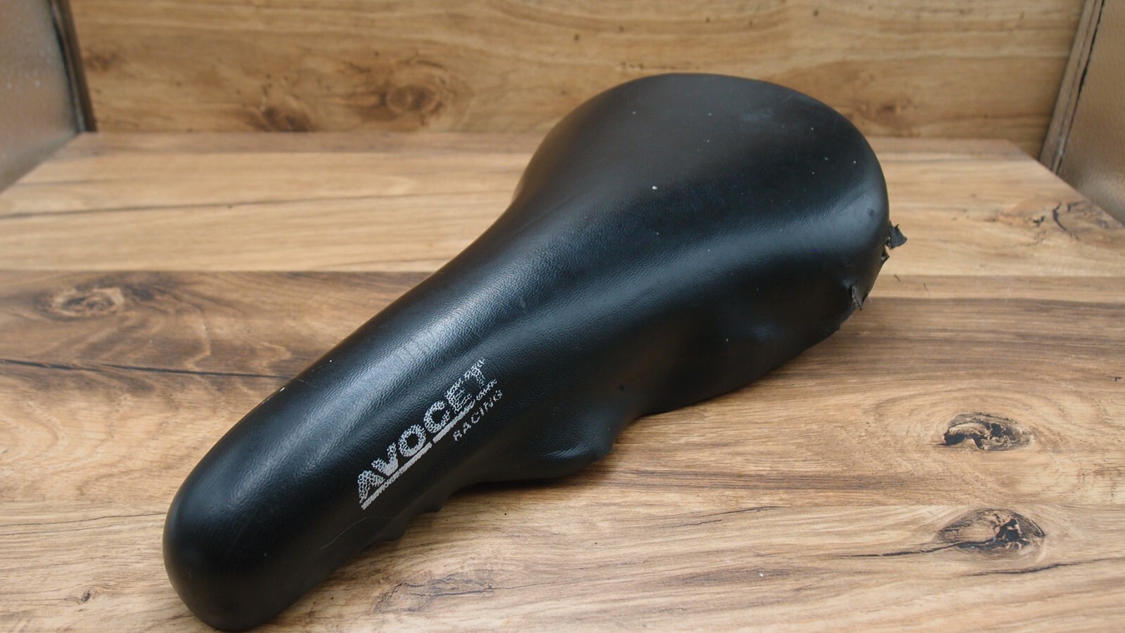1991 MTB seat Avocet Racing saddle by Viscount