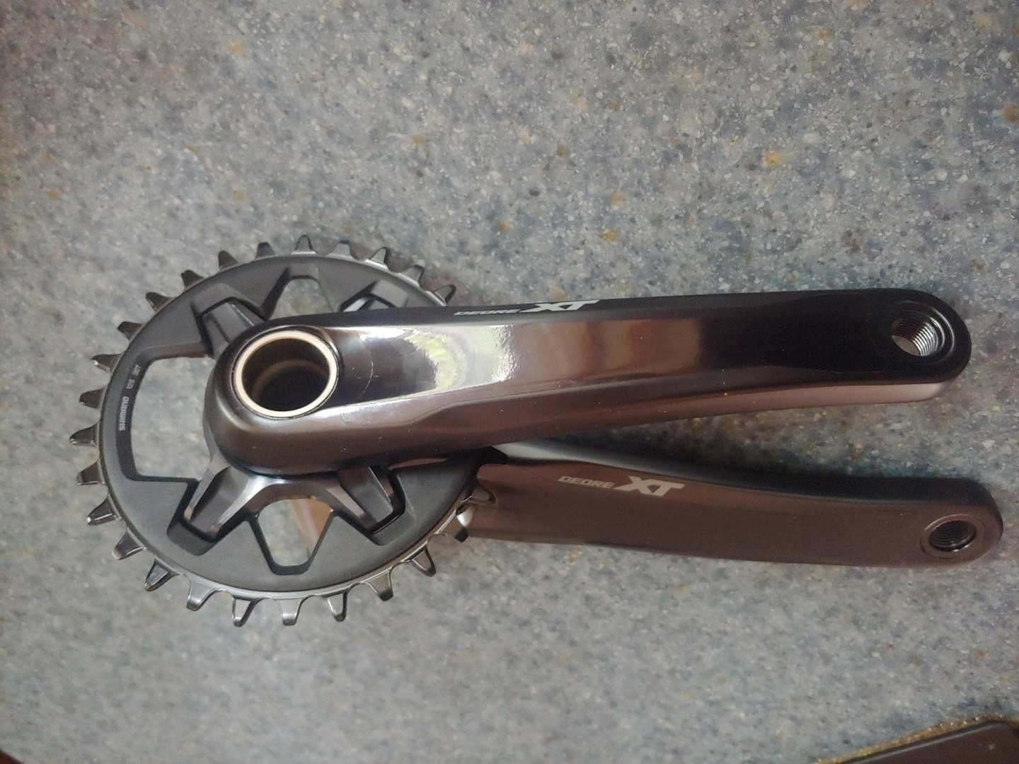 Shimano DEORE XT FC-M8100-1 Crankset