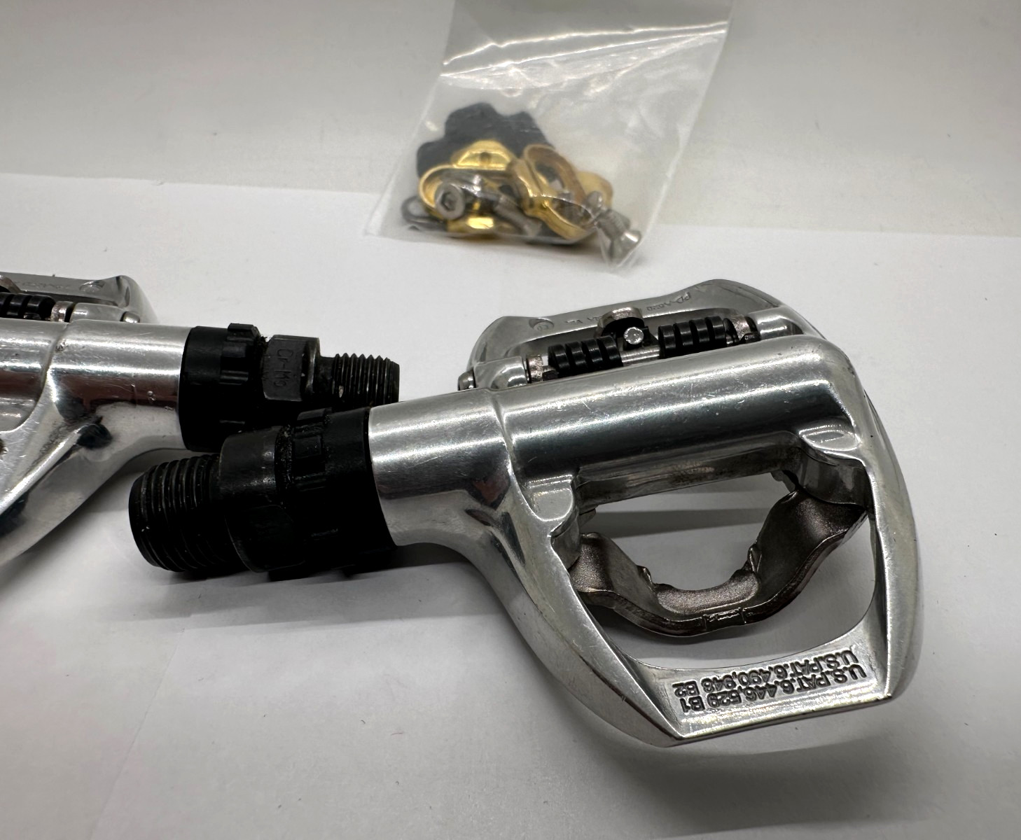 Shimano SPD Cycling Pedals Spinning Mountain Bike PD-A520 MTB Clipless 2 BOLT