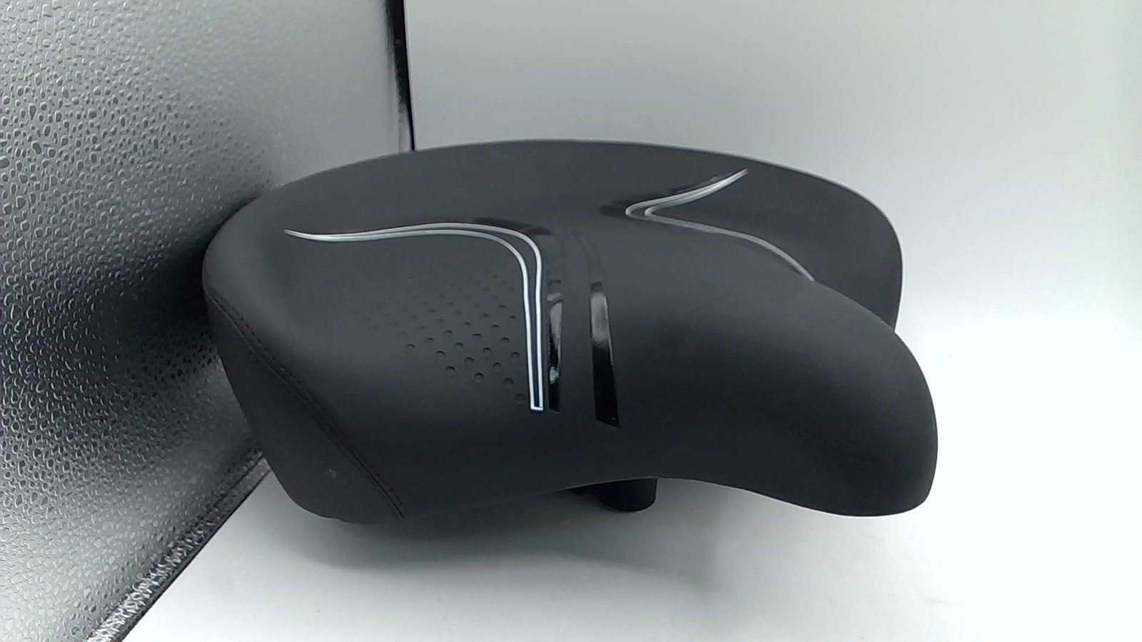 BLUEWIND Oversized Bike Seat ~ Wide Bicycle Saddle Novel Backrest