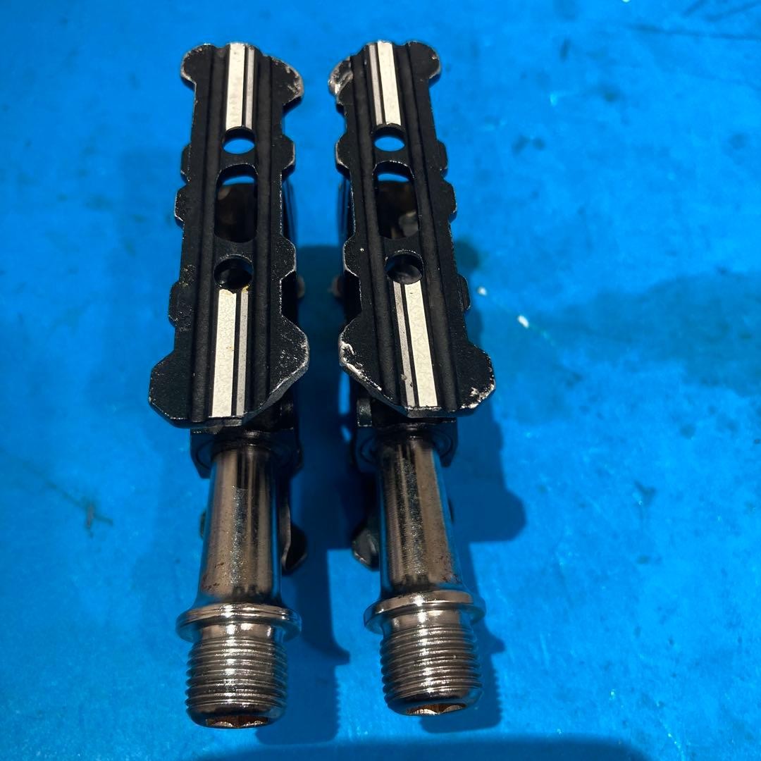 TIOGA SureFoot Mini small and lightweight flat pedal