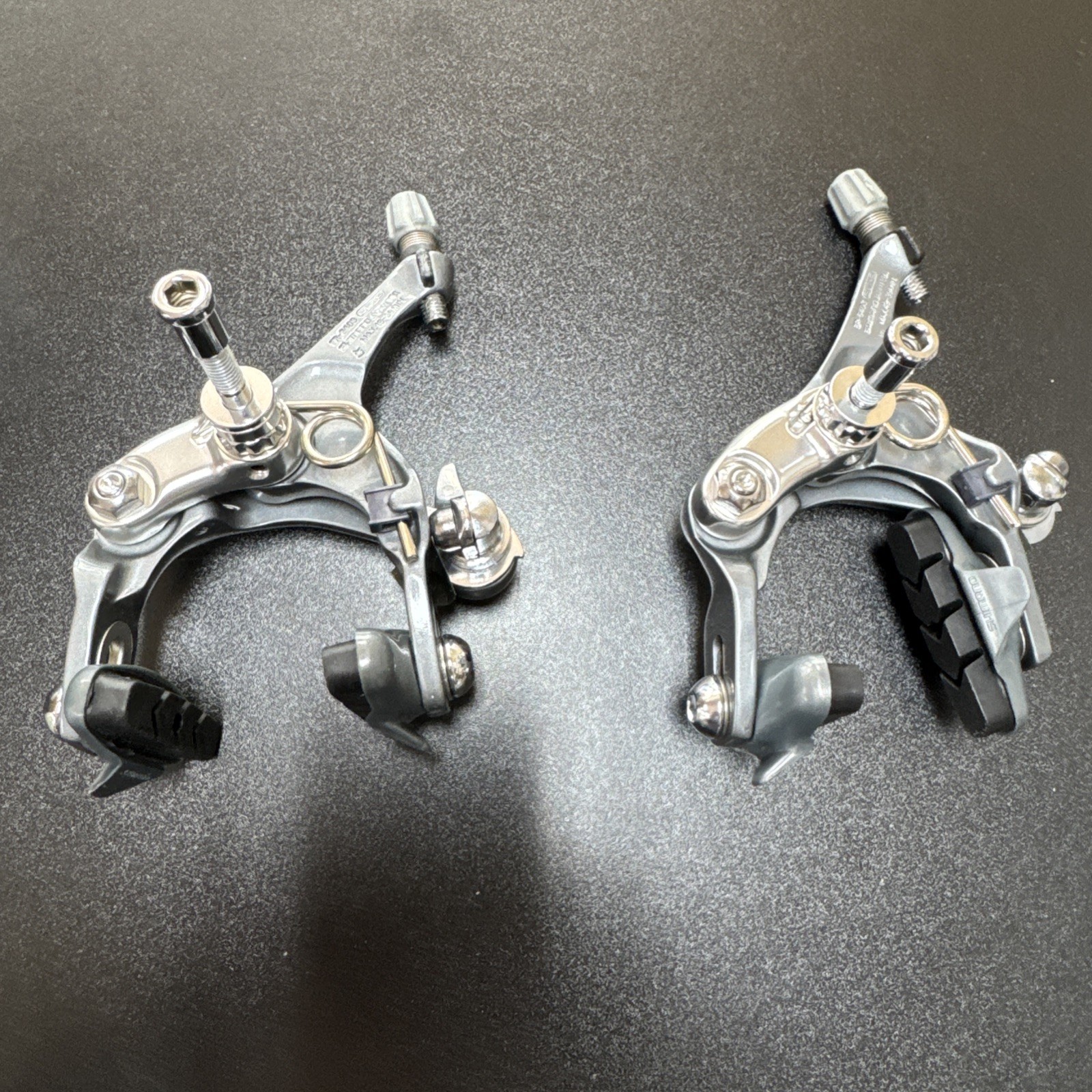 Shimano 600 BR-6403 Brake Caliper Set 49 mm Tricolor BR-6400