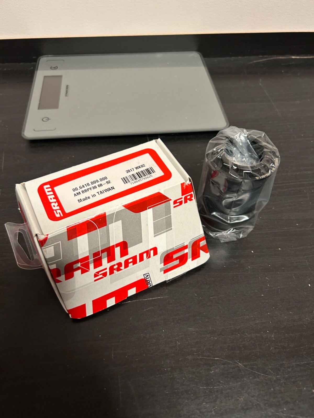 NEW SRAM/Truvativ PF30 Press Fit BB30/30MM Bottom Bracket/BB