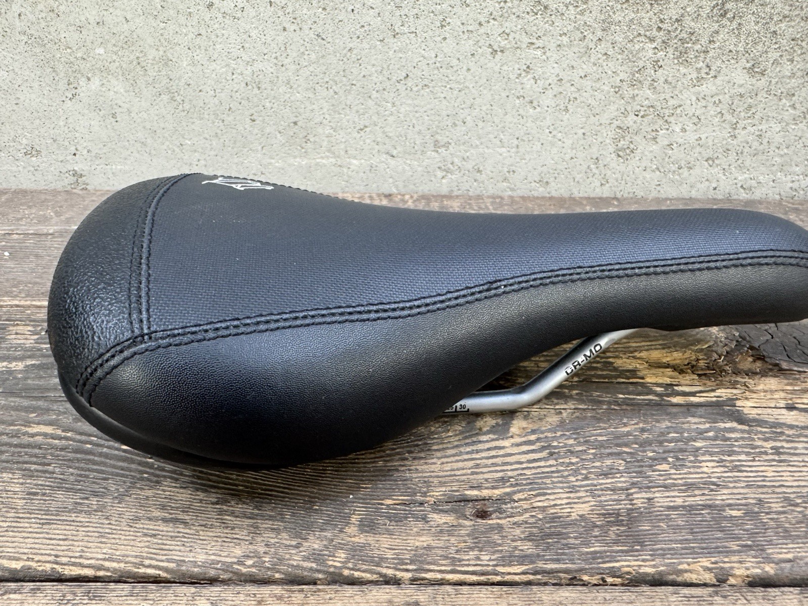 Bmx Seat Mid School Black Cromo Railed Velo