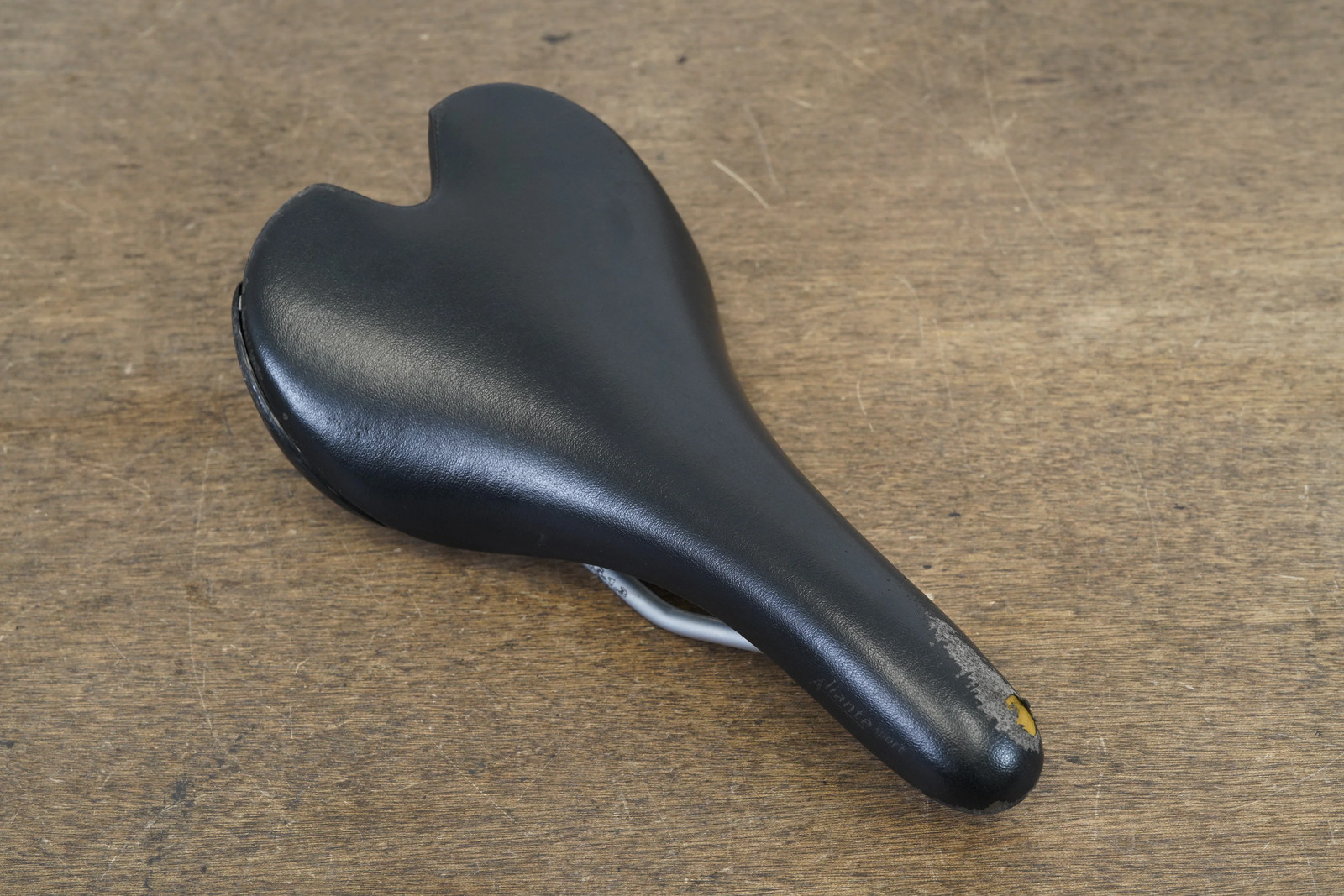 130mm Fizik Aliante Sport Manganese Rail Road Saddle 271g