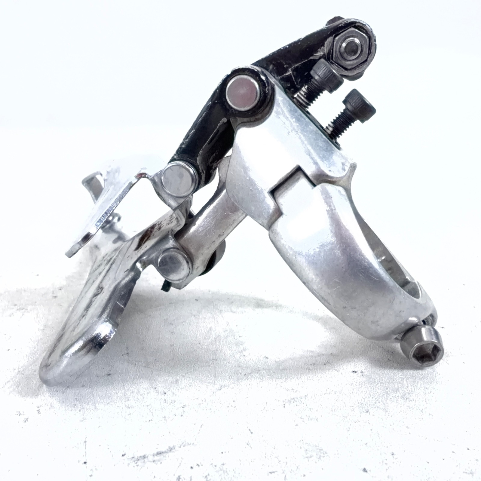 Shimano Deore LX Front Derailleur FD-M550 Vintage MTB 31.8 Clamp On Bottom Pull