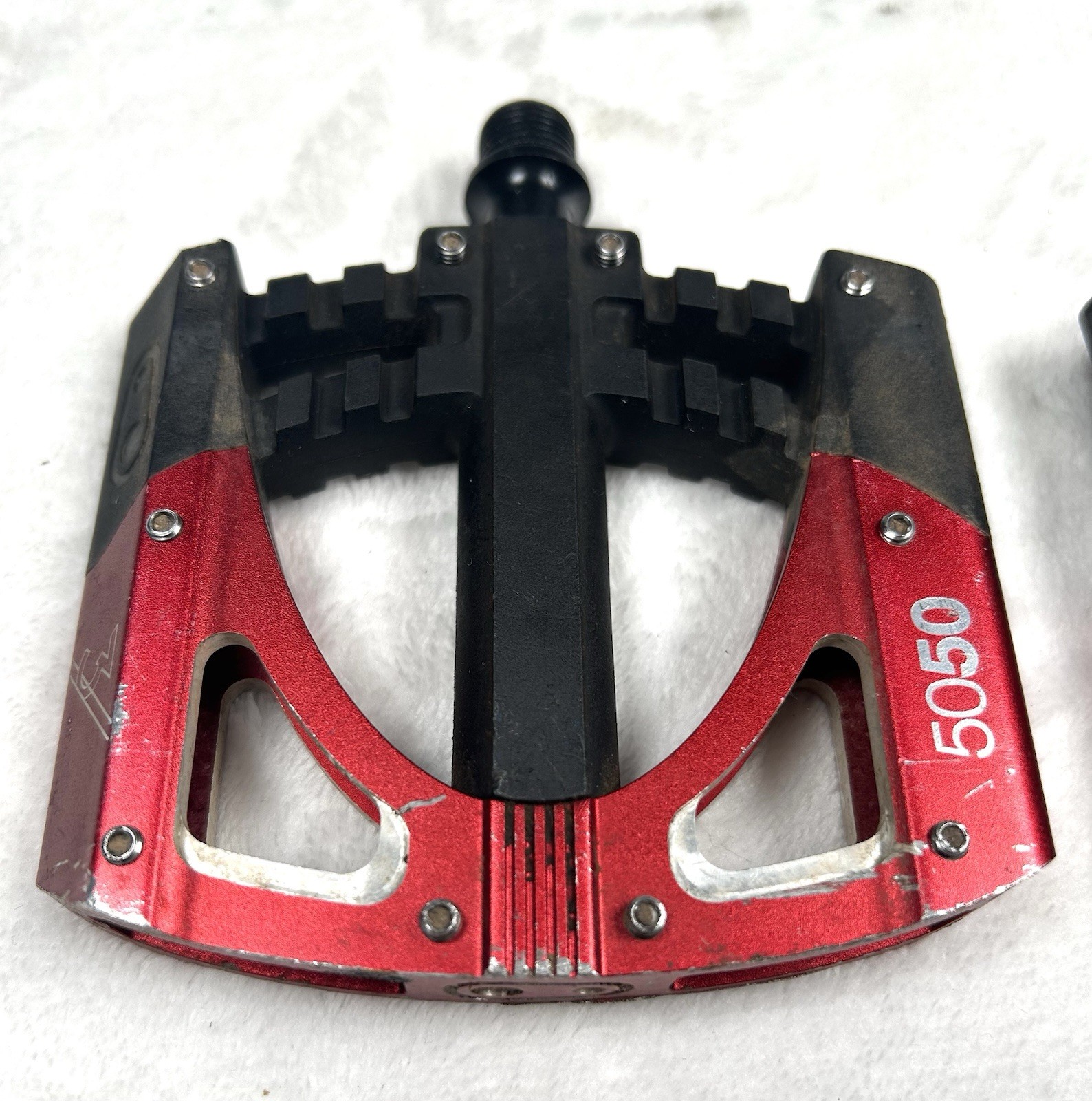 Crank Brothers 5050 Pedals Red/Black Sealed Bearing • 9/16” Axle • Free Shipping