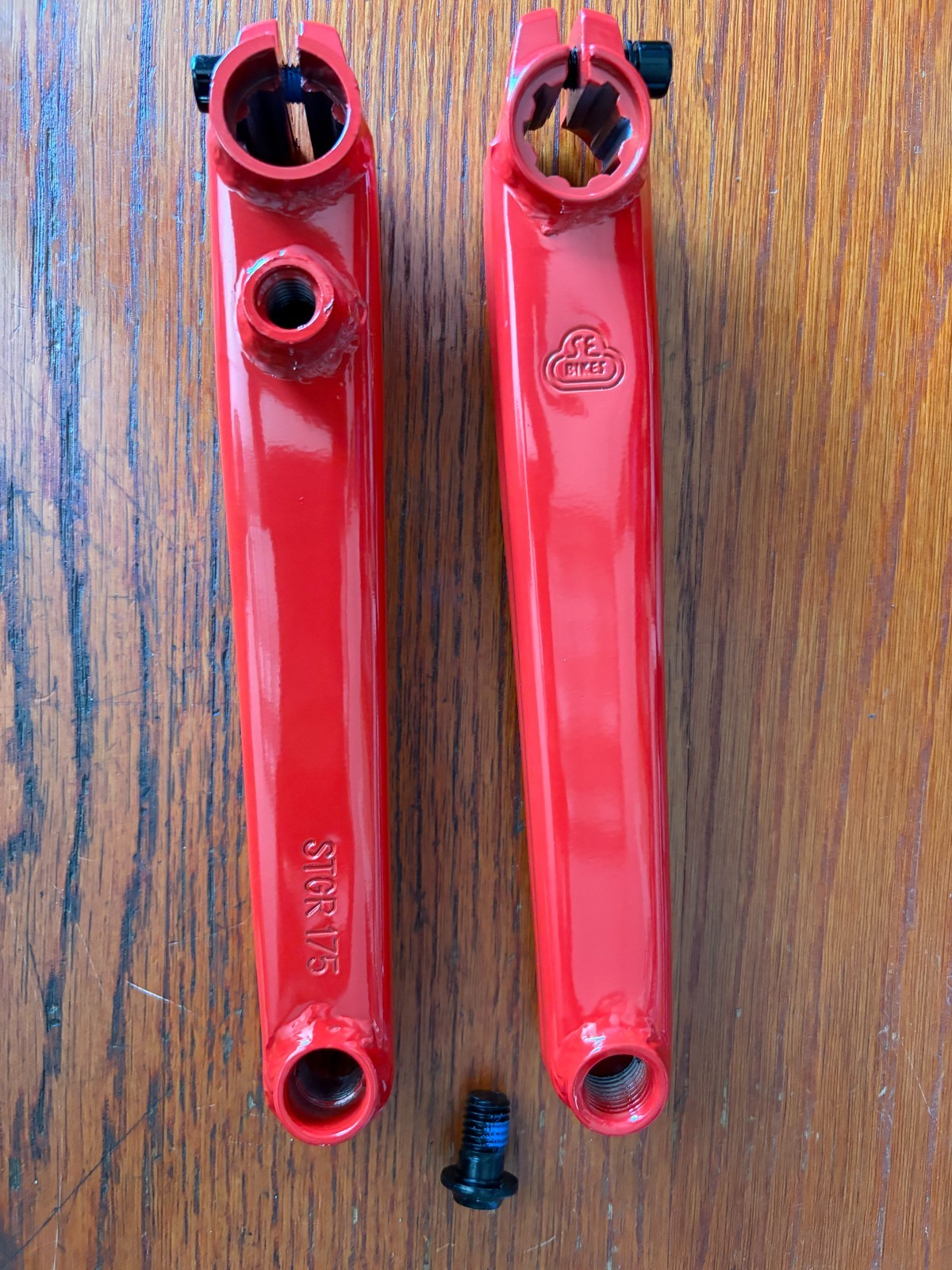 SE Bikes Red V-Ridge Cranks 175mm Chromoly arms No Spindle vrd75